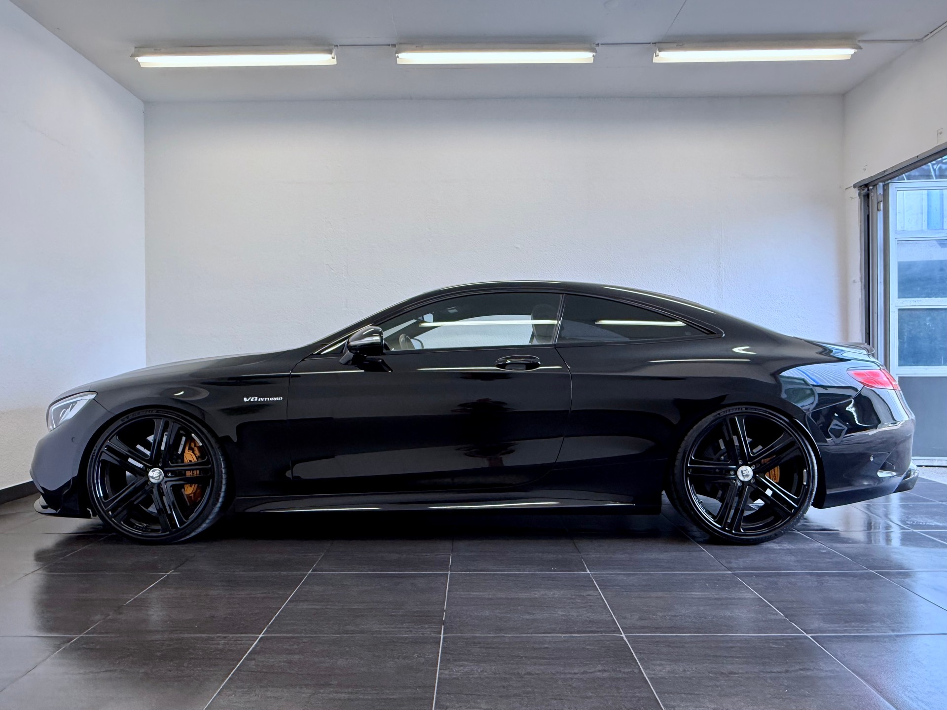 MERCEDES-BENZ S 63 AMG Coupé 4Matic "Brabus 600* ALL BLACK Speedshift MCT-image-9