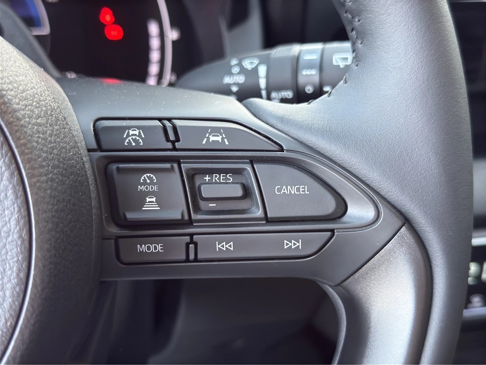 TOYOTA Yaris 1.5 Teamplayer e-CVT (10 STÜCK)-image-25