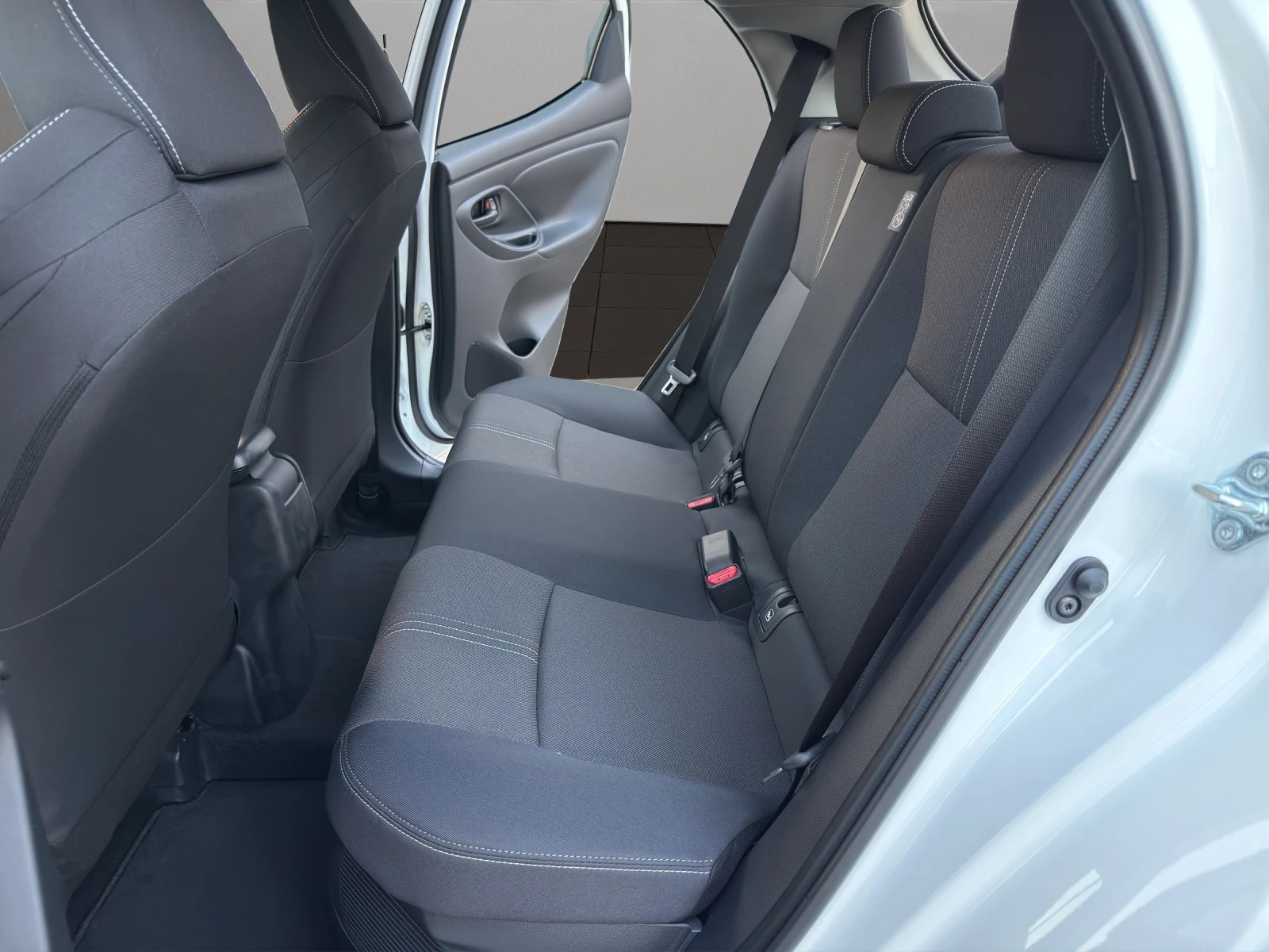 TOYOTA Yaris 1.5 Teamplayer e-CVT (10 STÜCK)-image-12