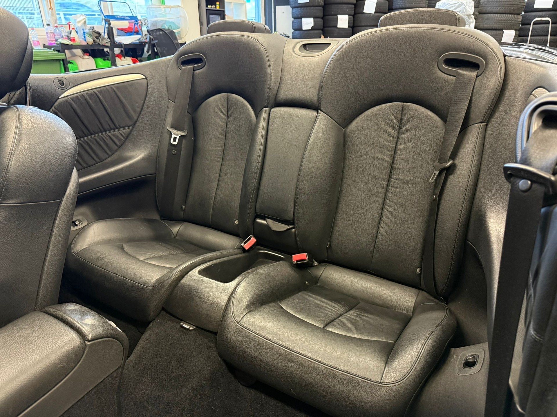 MERCEDES-BENZ CLK 200 Kompr. Avantgarde Grand Ed. Aut.-image-12