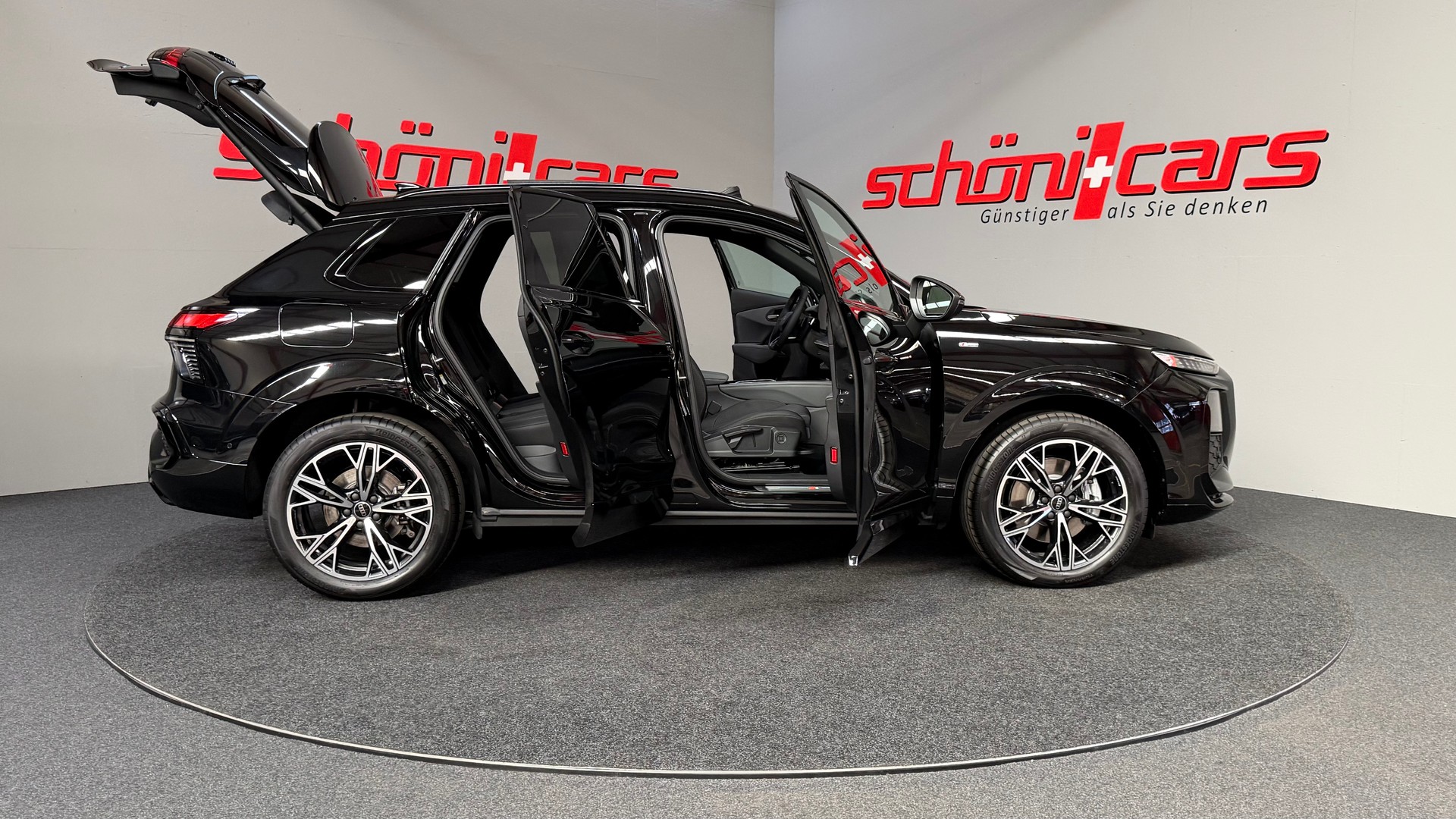 AUDI Q3 SUV TFSI quattro 195 kW S tronic S Line-image-7