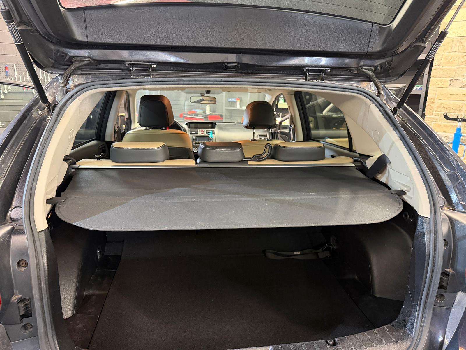 SUBARU XV 2.0 Swiss Three AWD CVT-image-7