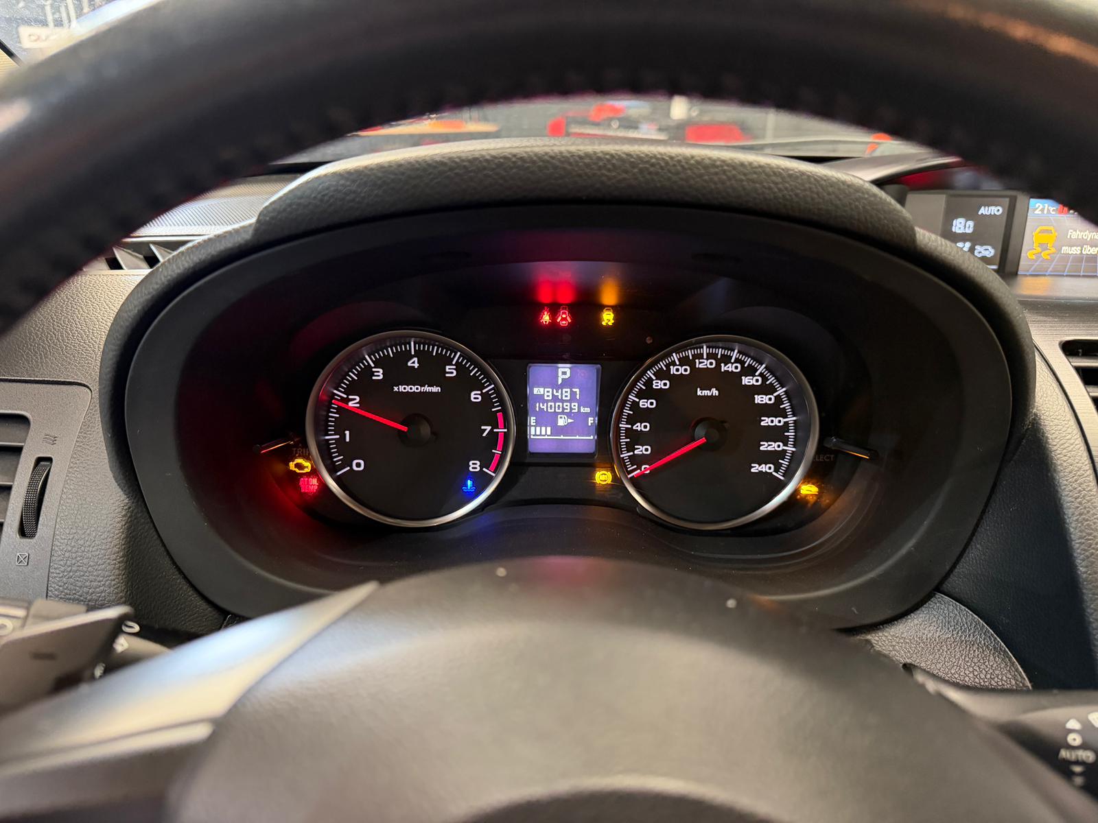 SUBARU XV 2.0 Swiss Three AWD CVT-image-5