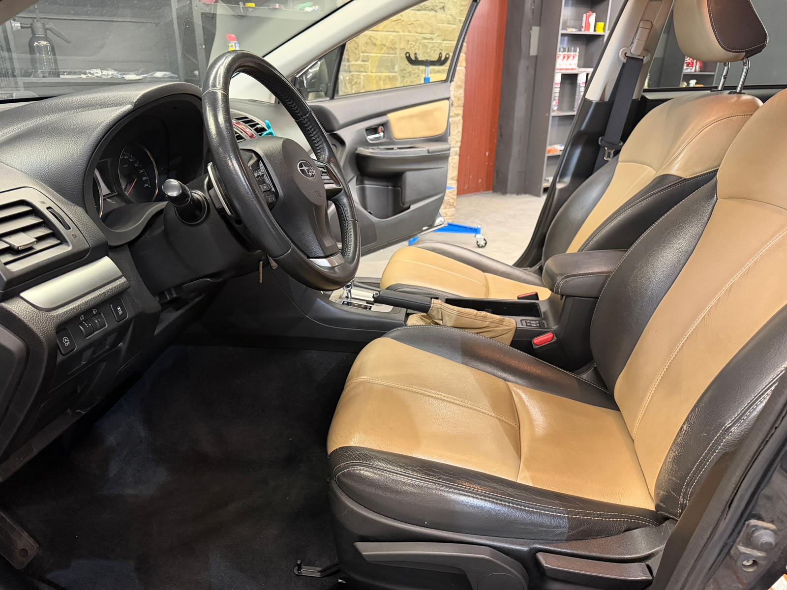 SUBARU XV 2.0 Swiss Three AWD CVT-image-6