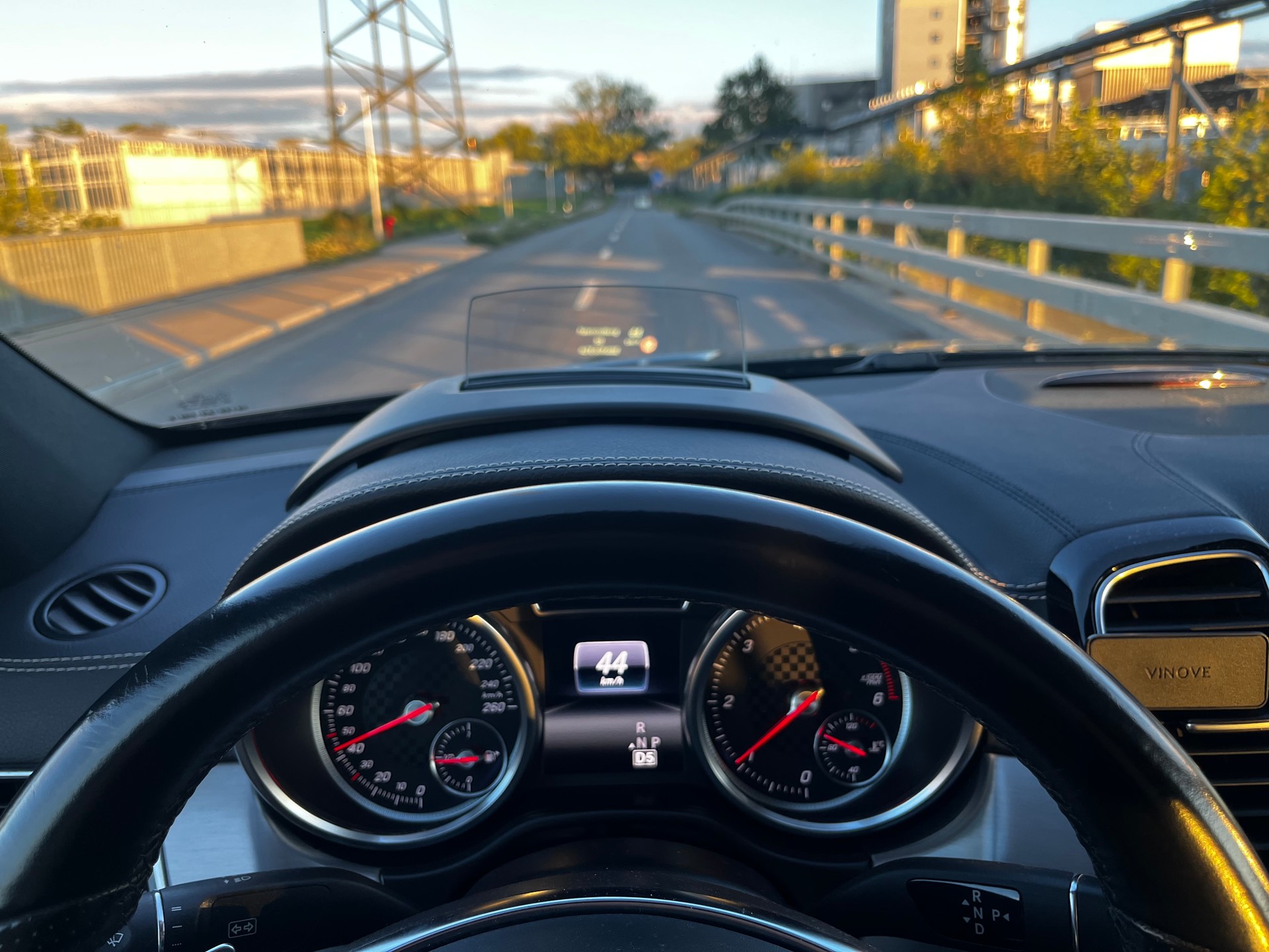 MERCEDES-BENZ GLE 350 d-image-8