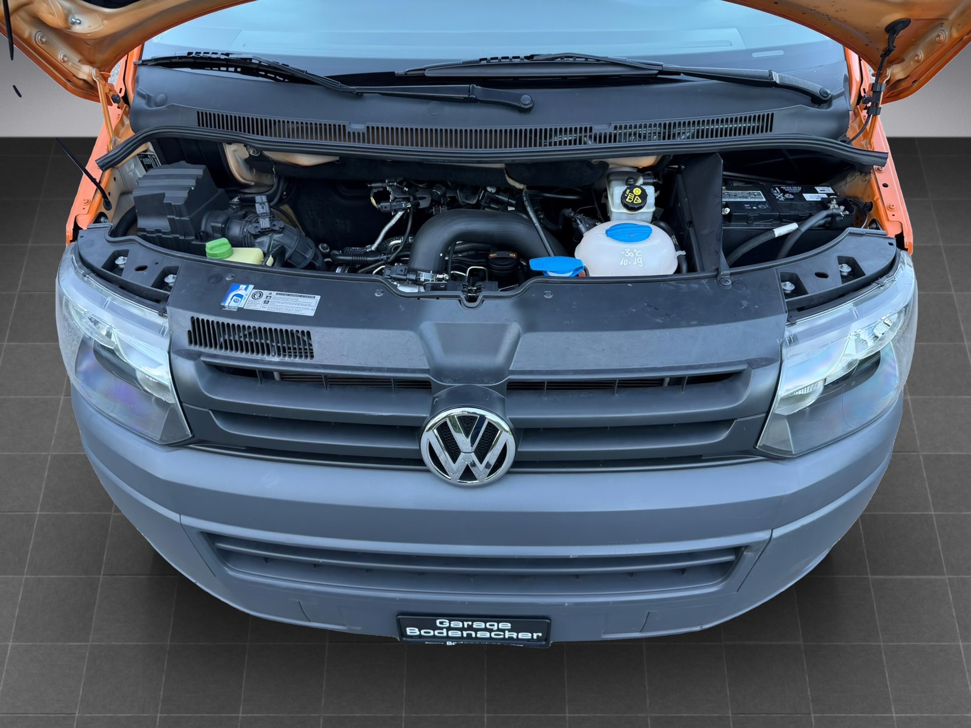VW T5 2.0 TDI DSG-image-16