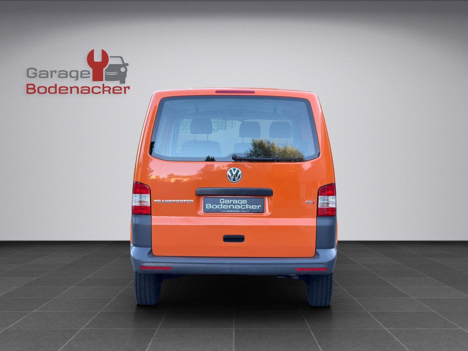 VW T5 2.0 TDI DSG-image-17