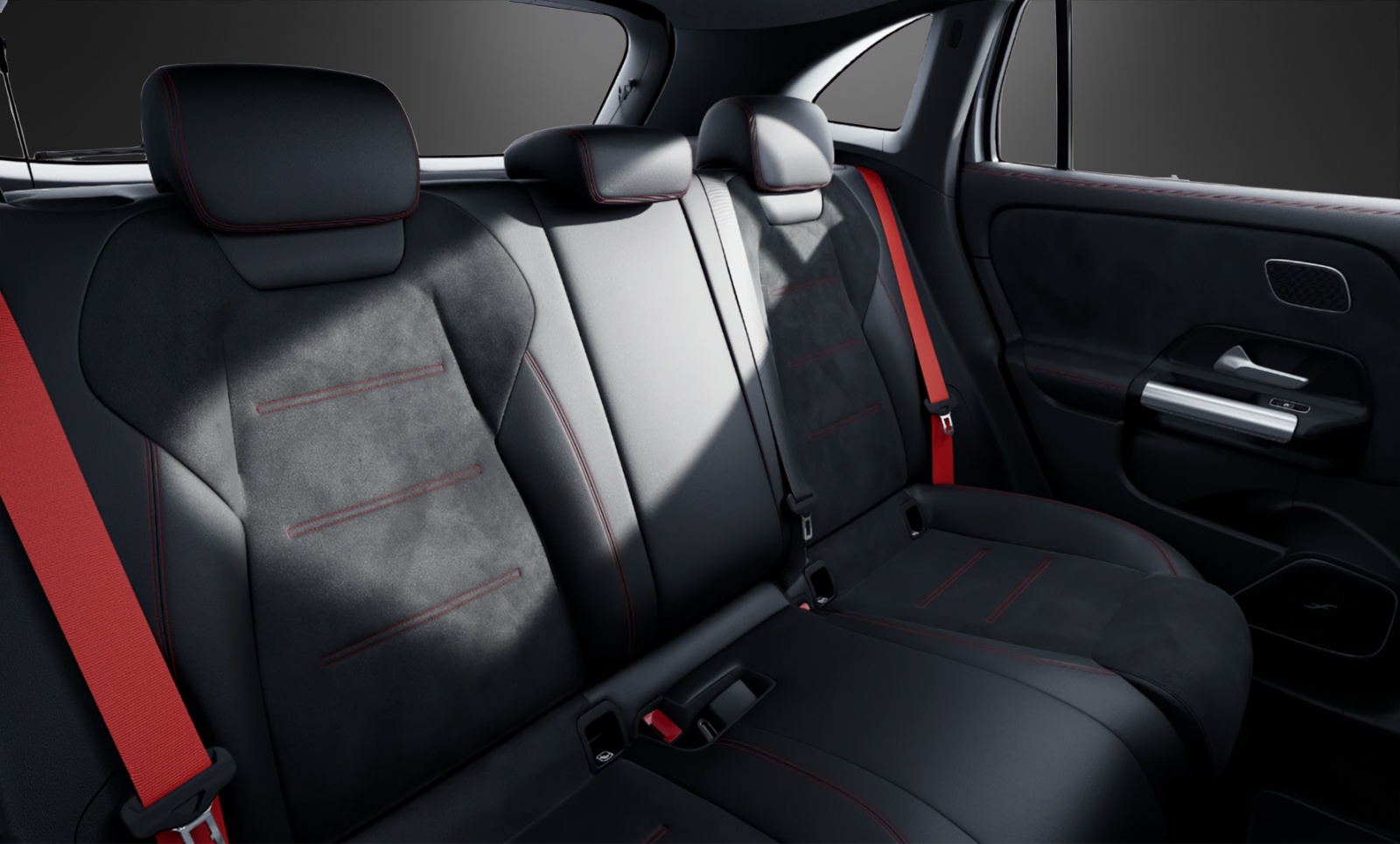 MERCEDES-BENZ GLA AMG 35 4Matic 8G-DCT-image-9