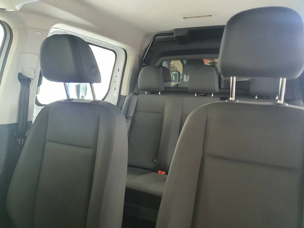 FORD Grand Transit Connect FlexCab 1.5 EcoBoost 150 Trend PHEV-image-12