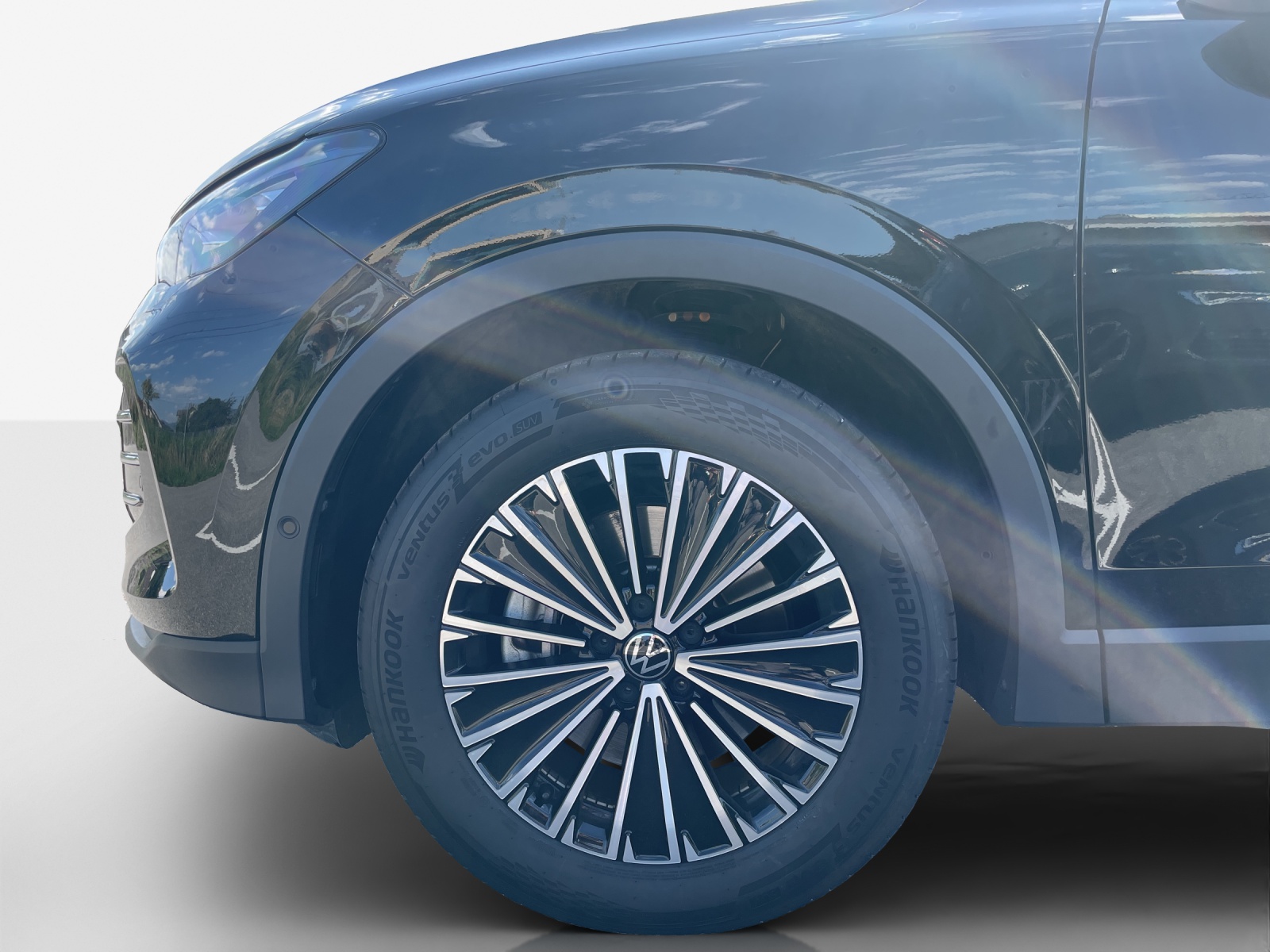 VW Tiguan 2.0 TSI DSG Elegance 4Motion-image-13