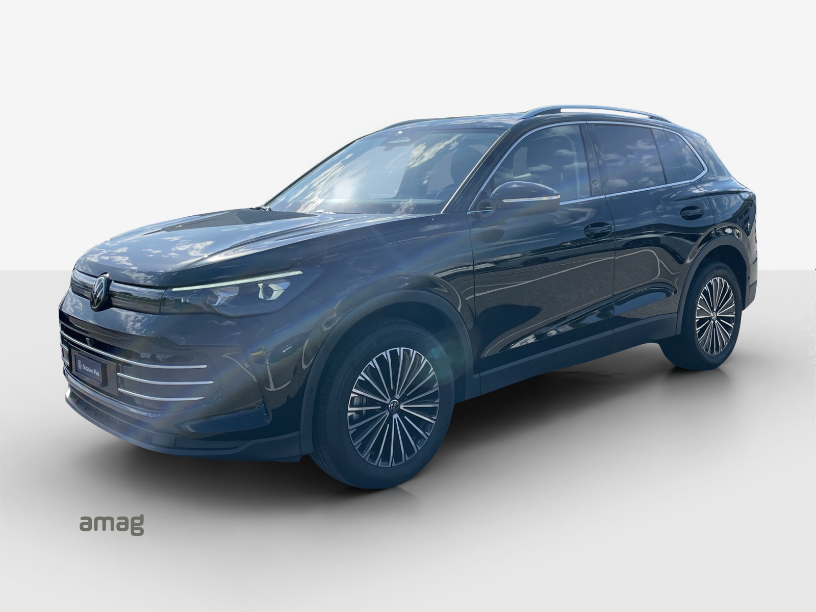 VW Tiguan 2.0 TSI DSG Elegance 4Motion-image-0