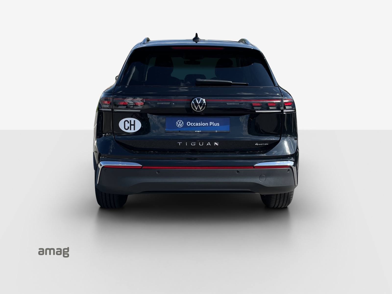 VW Tiguan 2.0 TSI DSG Elegance 4Motion-image-3