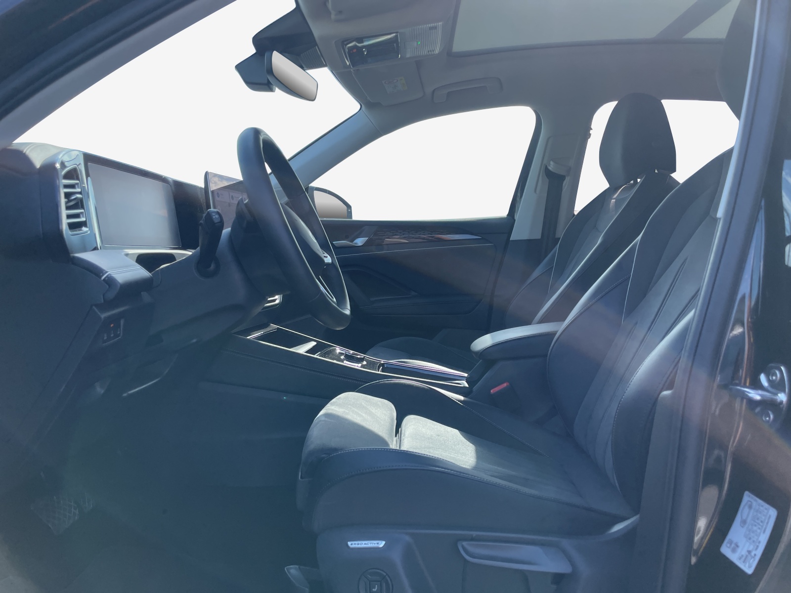 VW Tiguan 2.0 TSI DSG Elegance 4Motion-image-7