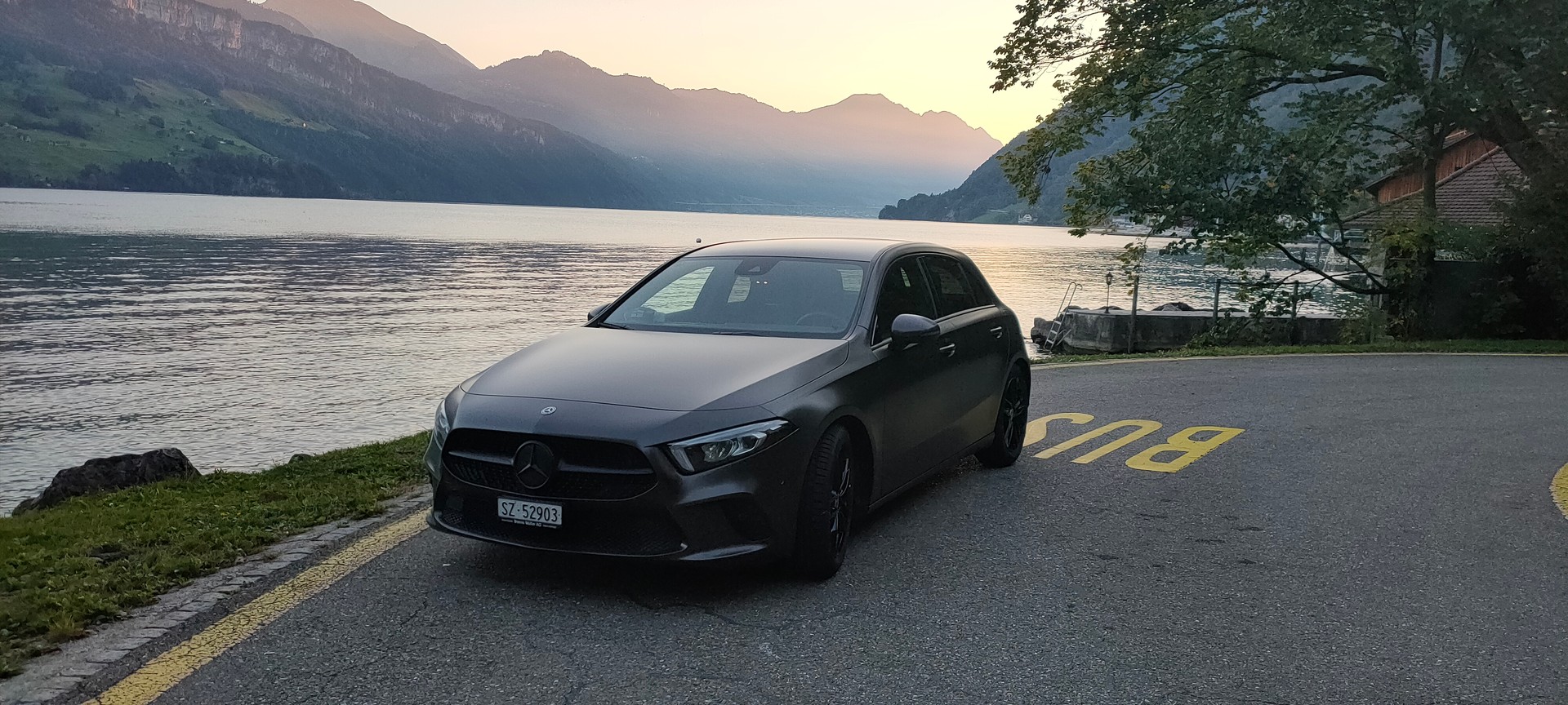 MERCEDES-BENZ A 180 d-image-2