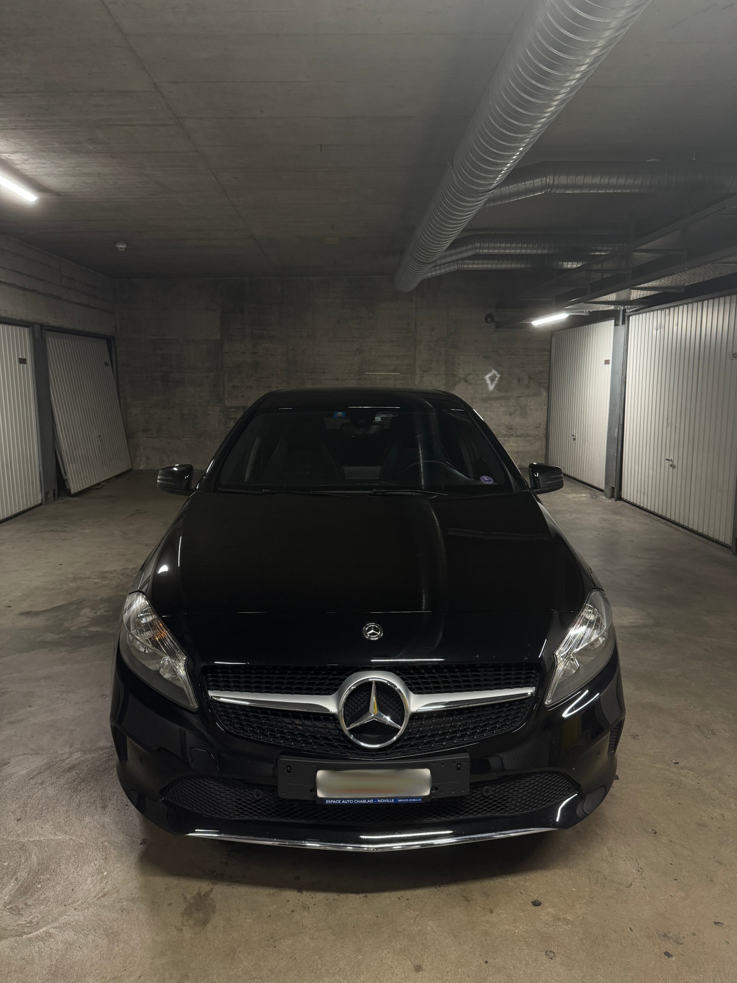 MERCEDES-BENZ A 180 Urban-image-1