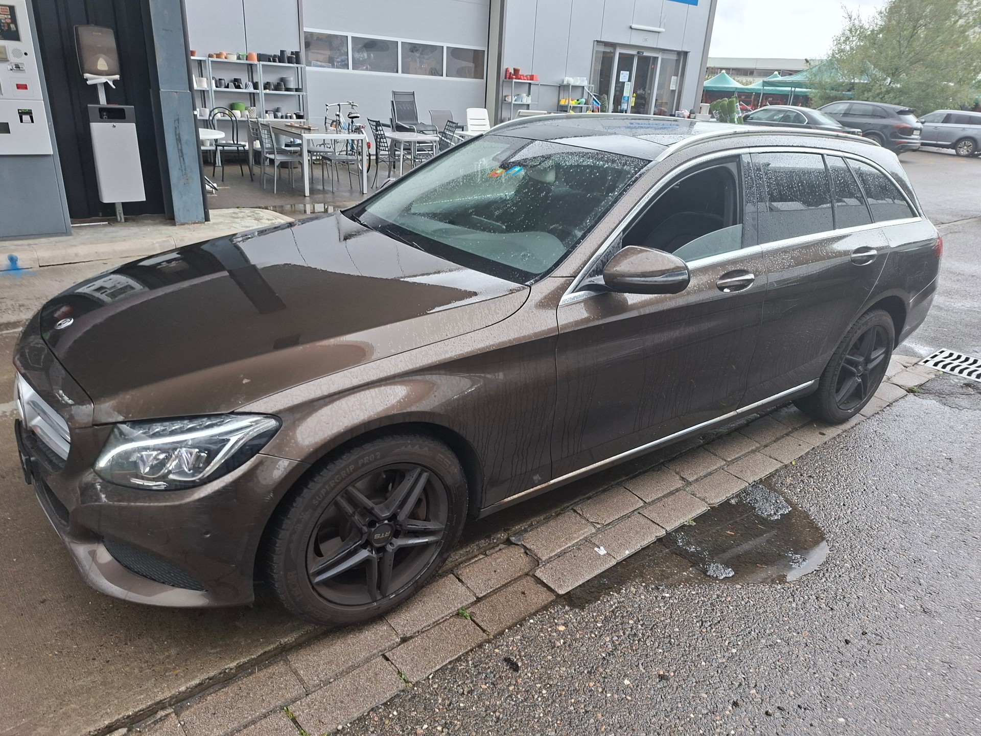 MERCEDES-BENZ C 250 d Swiss Star Exclusive 4Matic 9G-Tronic