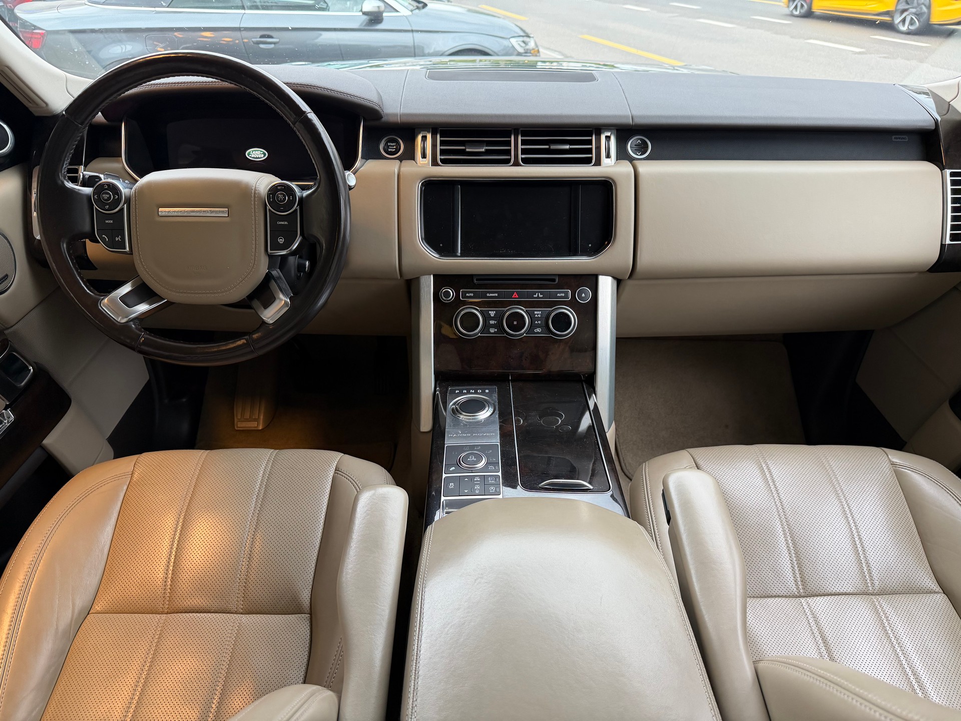LAND ROVER Range Rover 3.0 TDV6 HSE Automatic-image-6