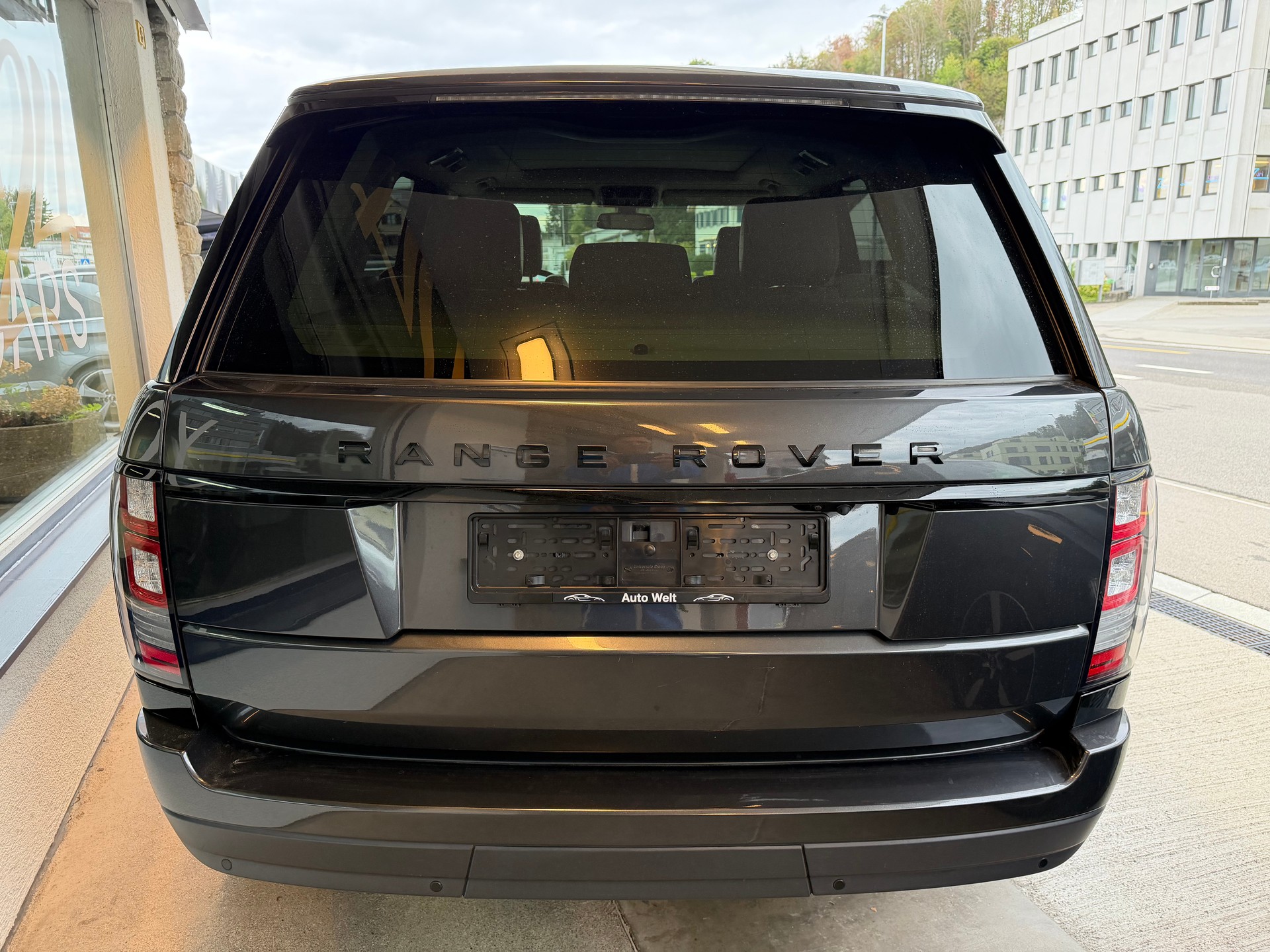 LAND ROVER Range Rover 3.0 TDV6 HSE Automatic-image-5