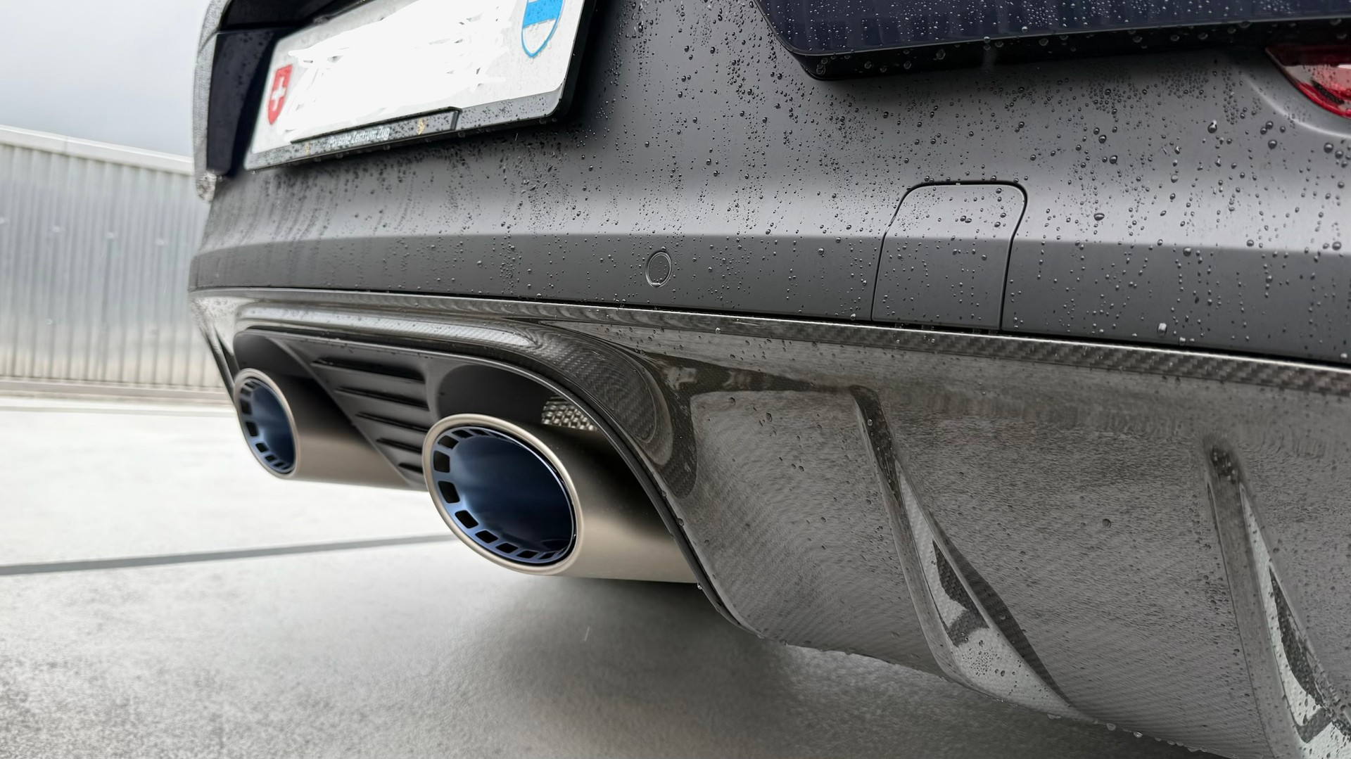 PORSCHE 4.0 V8 Turbo E-Hybrid Coupé mit GT-Paket-image-7