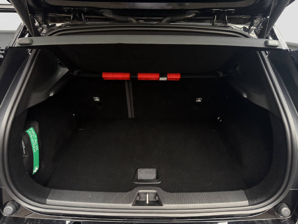 VOLVO EX 30 E60 Twin Ultra Performance AWD-image-11
