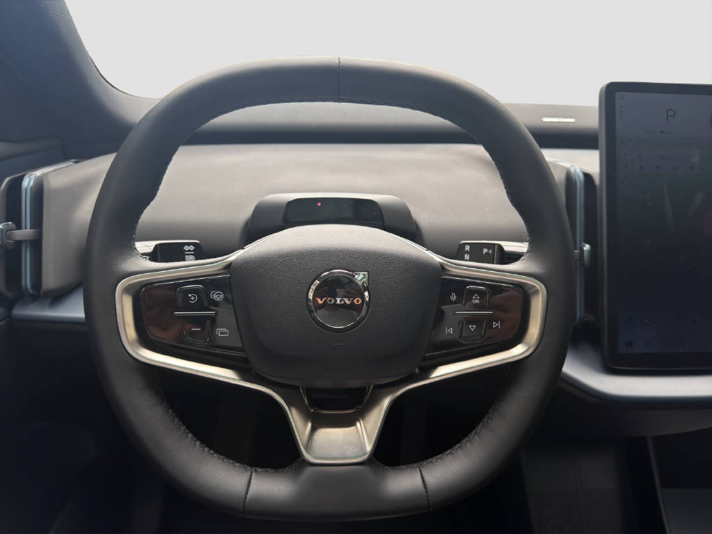 VOLVO EX 30 E60 Twin Ultra Performance AWD-image-8
