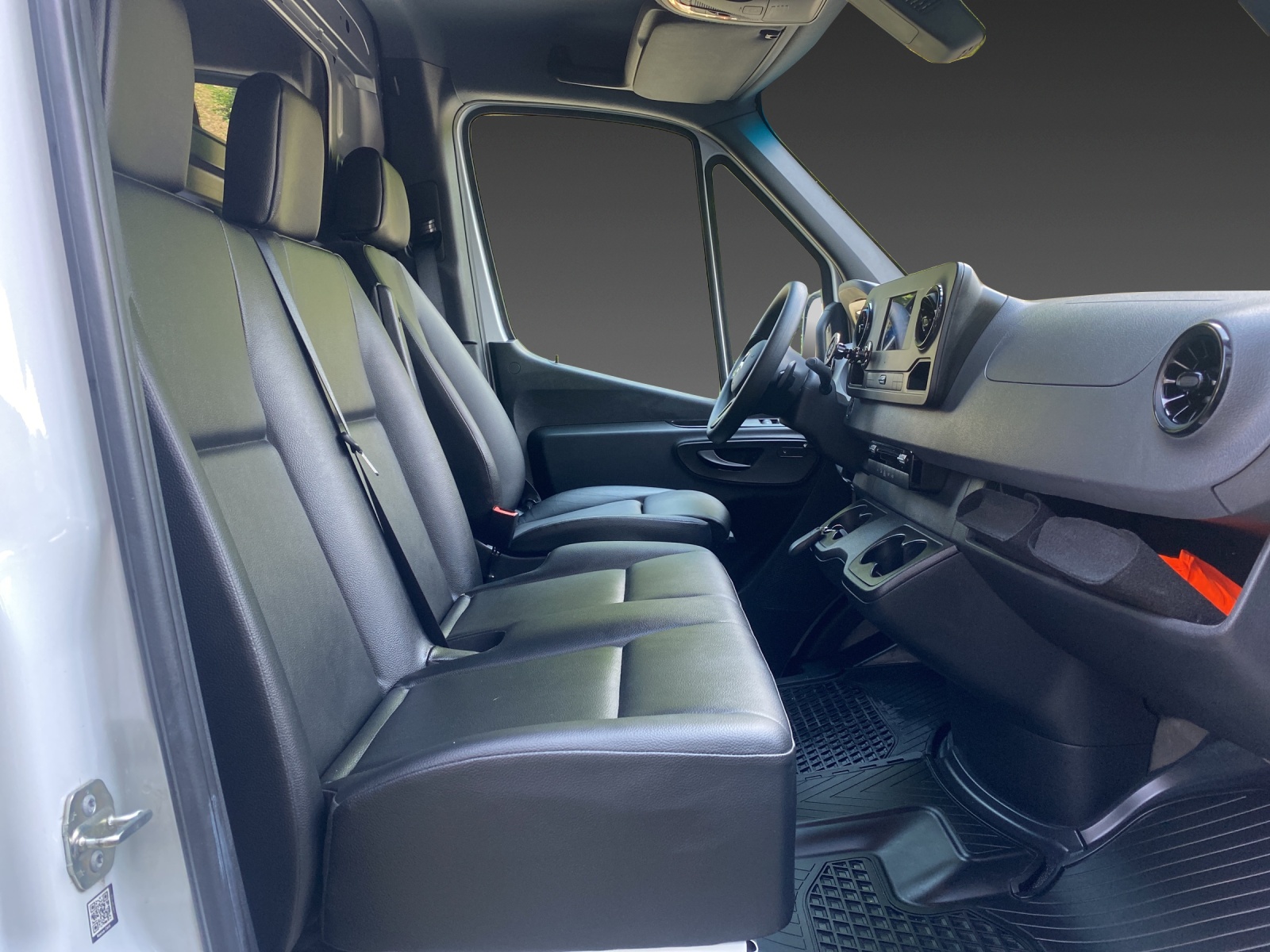 MERCEDES-BENZ Sprinter 317 CDI Standard 9G-TRONIC-image-13
