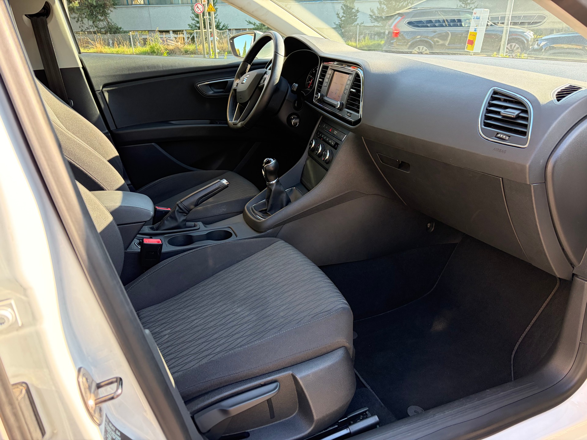 SEAT Leon 1.4 TSI Style-image-9