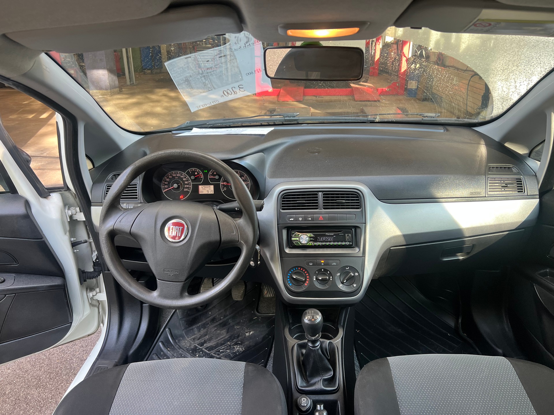 FIAT Punto 1.2 Pop Star-image-8