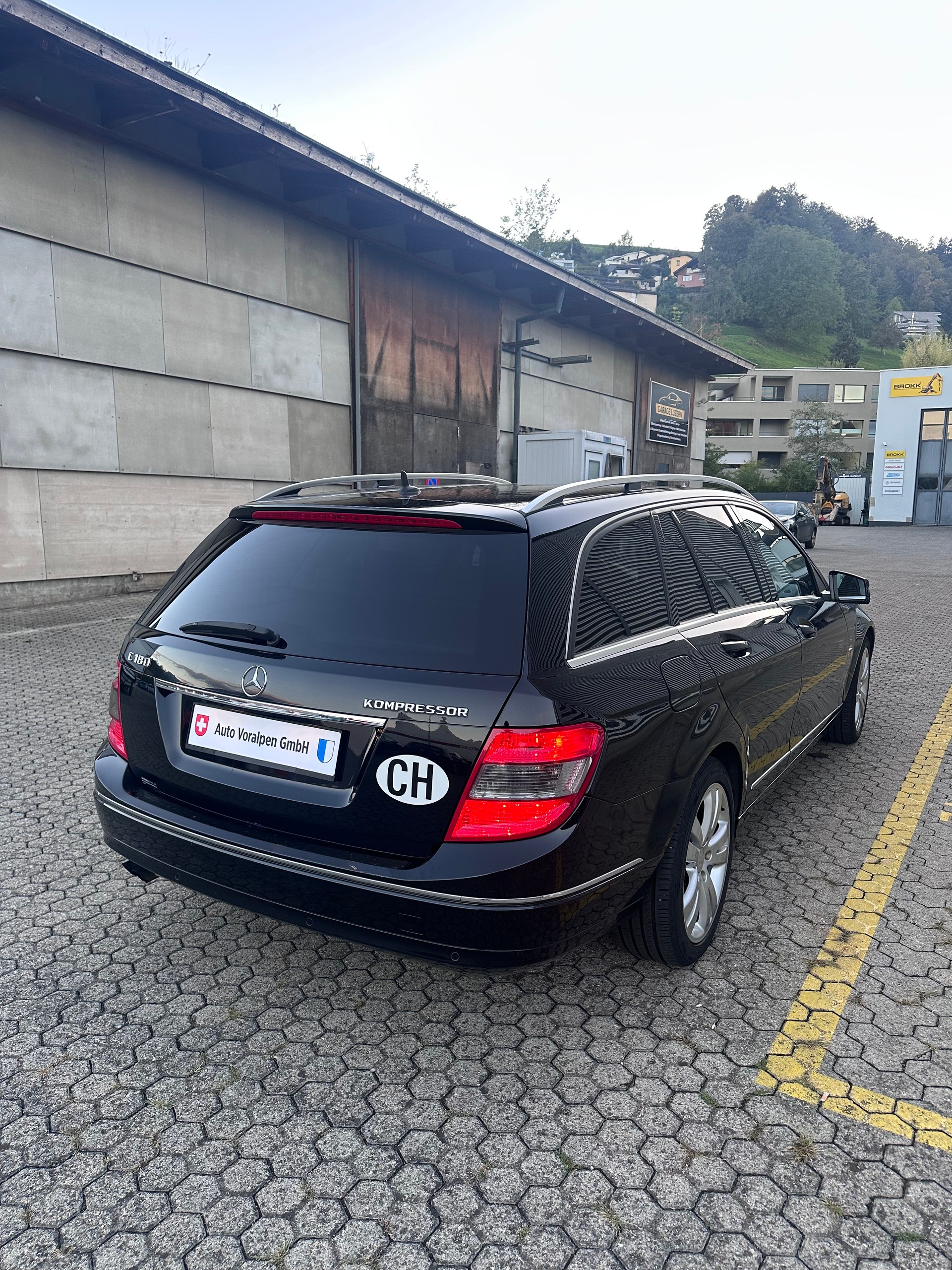 MERCEDES-BENZ C 180 Kompressor BlueEff. Avantgarde Aut. Frisch ab MFK-image-6