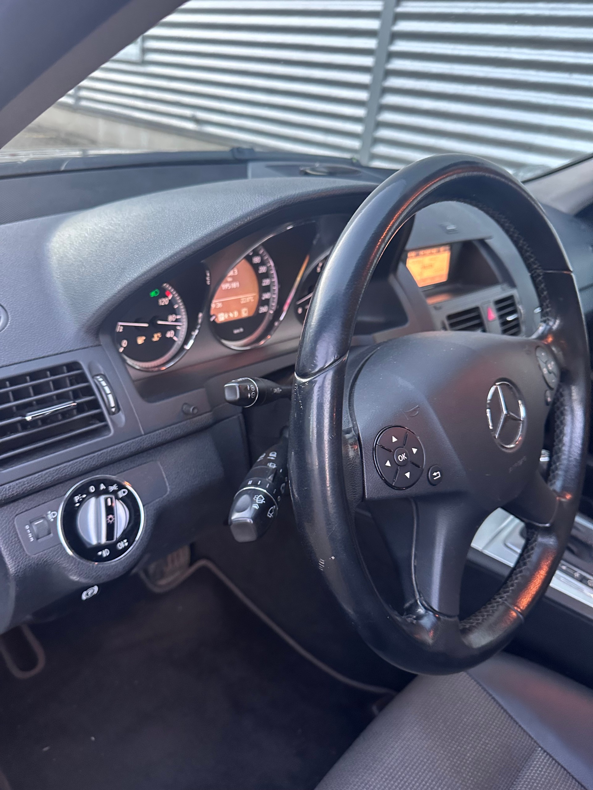 MERCEDES-BENZ C 180 Kompressor BlueEff. Avantgarde Aut. Frisch ab MFK-image-14