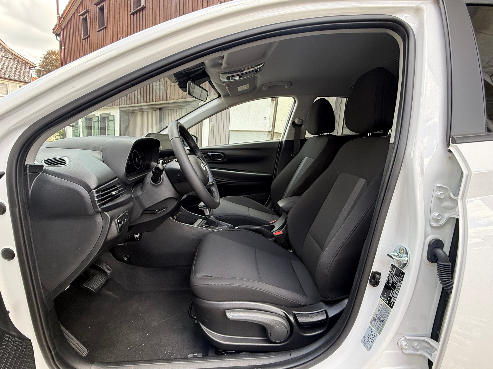 HYUNDAI i20 1.0 T-GDi Sportline DCT-image-9