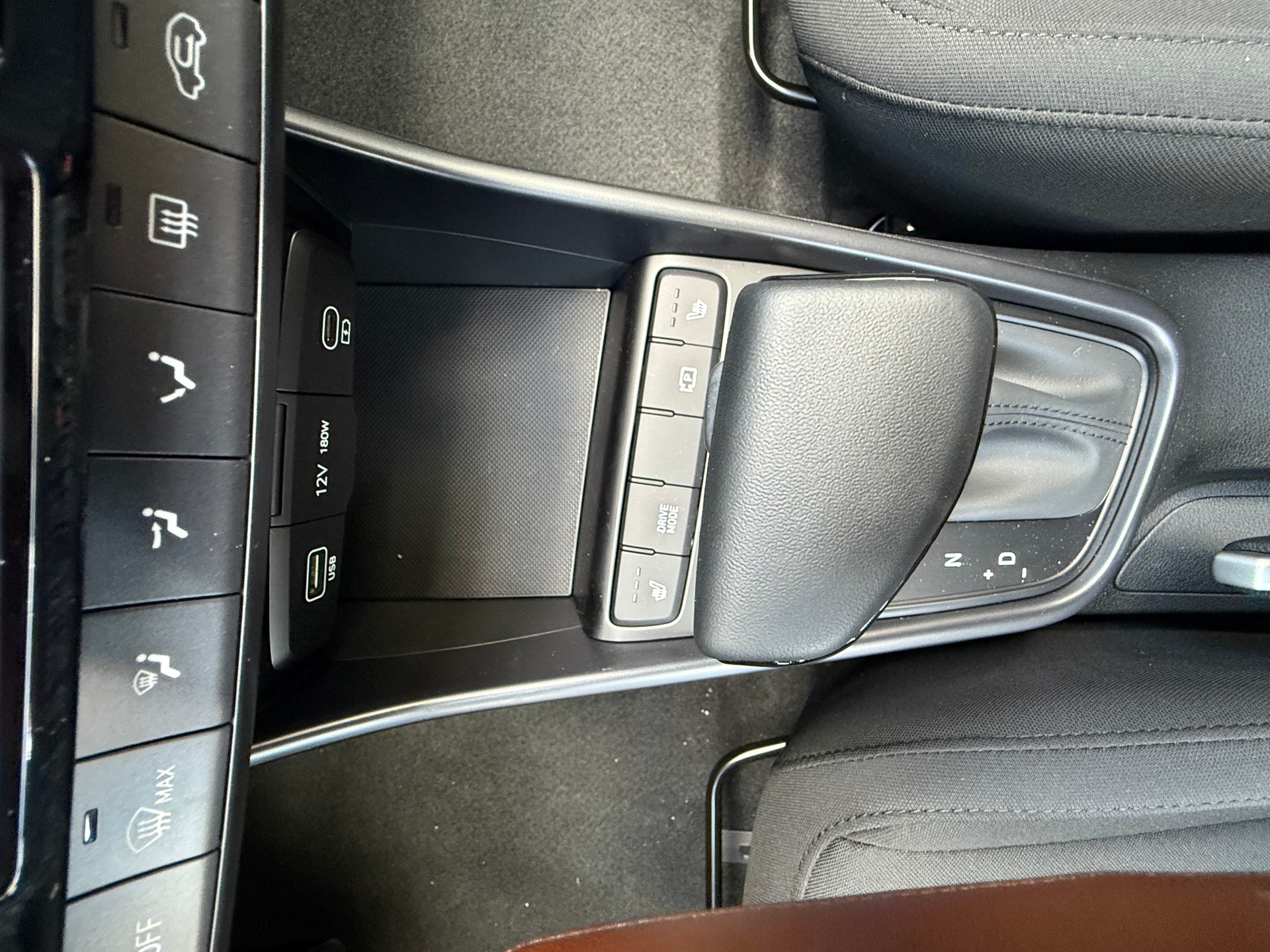 HYUNDAI i20 1.0 T-GDi Sportline DCT-image-13