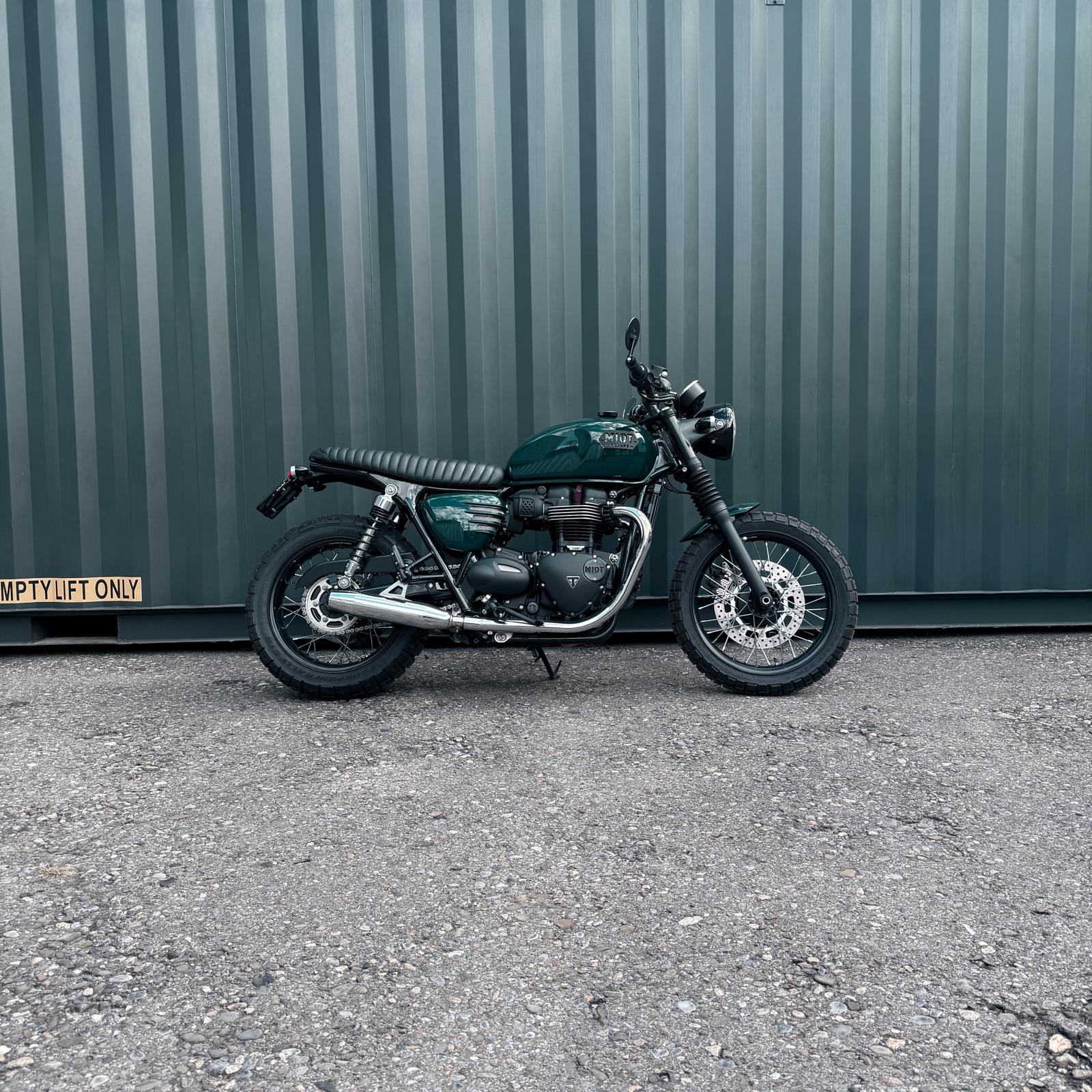 TRIUMPH Bonneville 900 T 100 ABS-showroom-element-2