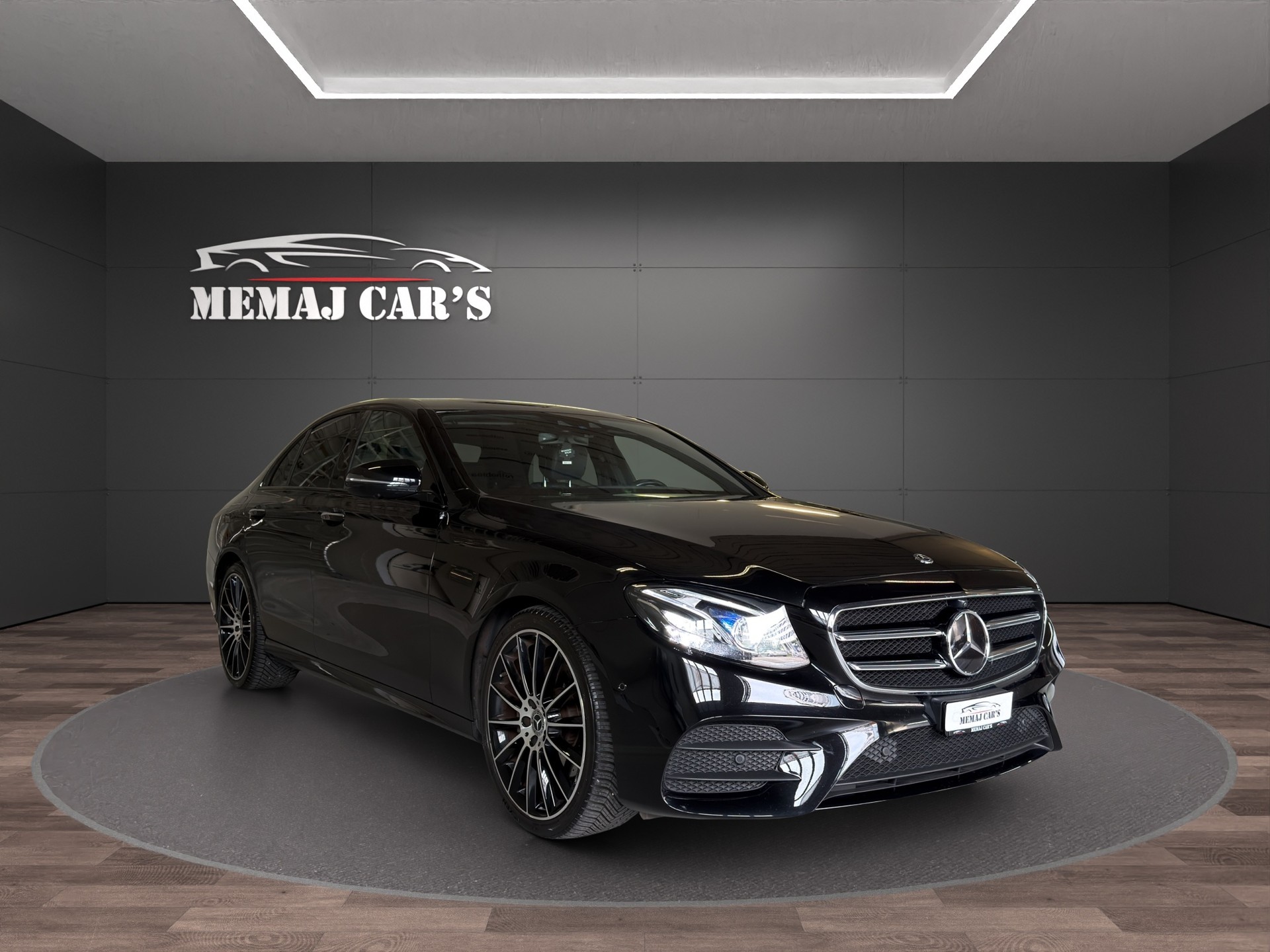 MERCEDES-BENZ E 220d Swiss Star AMG Line 4Matic 9G-Tronic-image-2