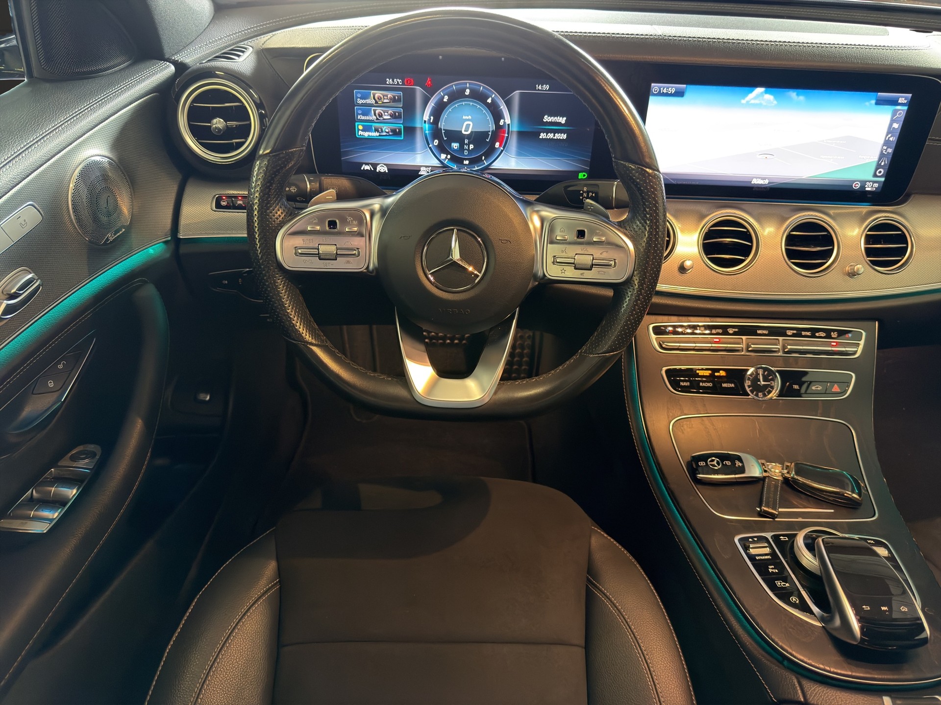 MERCEDES-BENZ E 220d Swiss Star AMG Line 4Matic 9G-Tronic-image-10