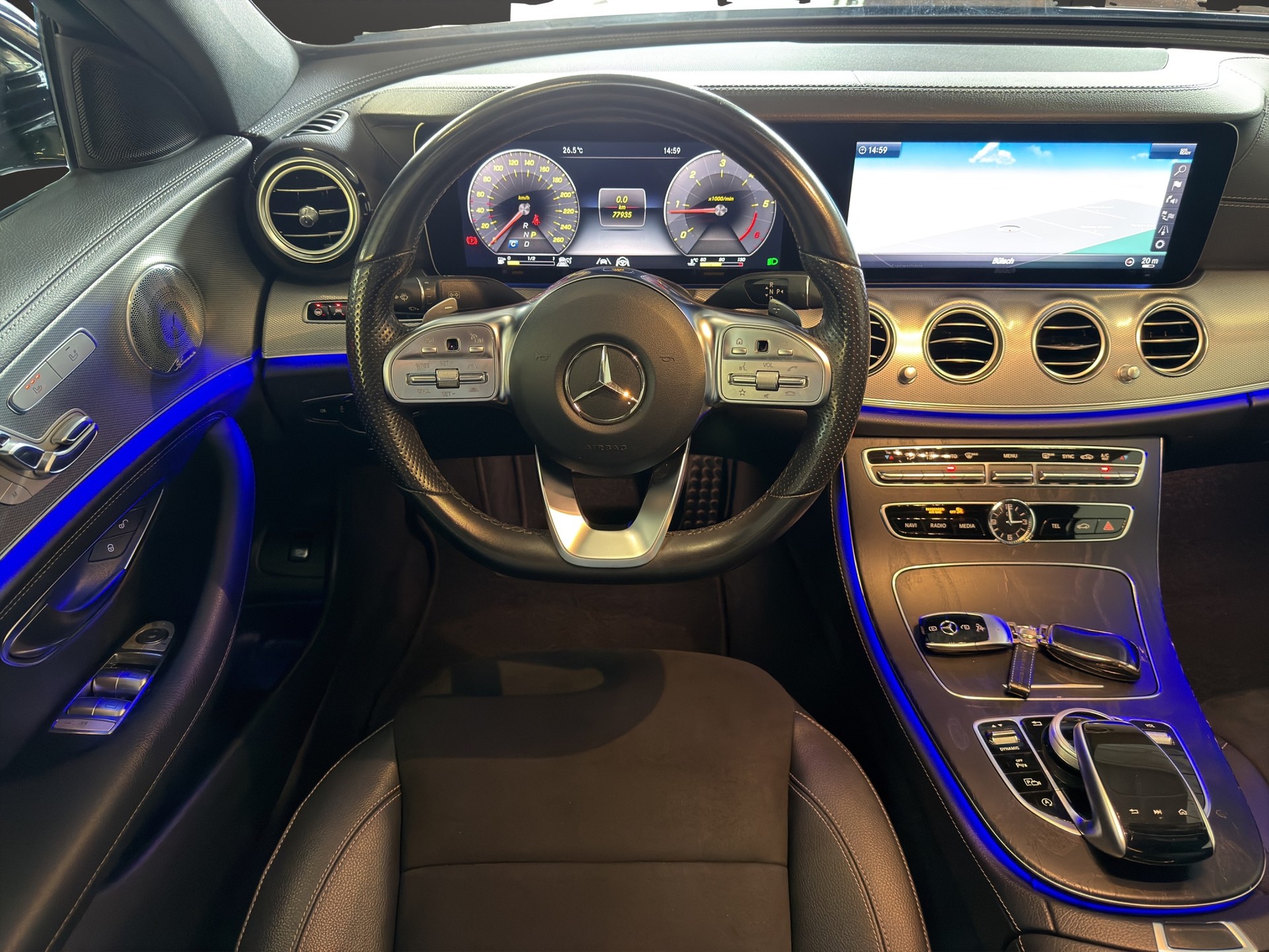 MERCEDES-BENZ E 220d Swiss Star AMG Line 4Matic 9G-Tronic-image-9