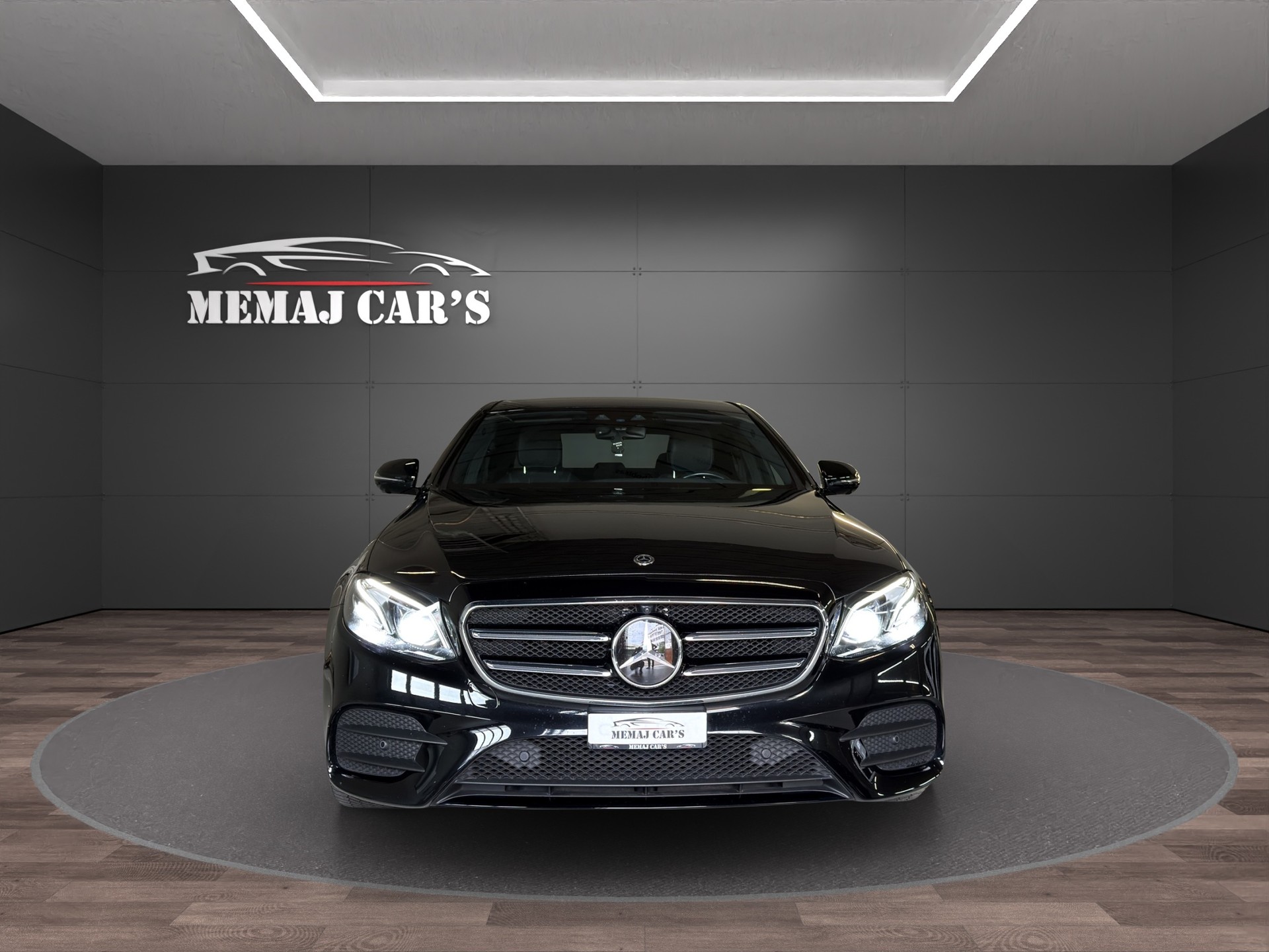 MERCEDES-BENZ E 220d Swiss Star AMG Line 4Matic 9G-Tronic-image-0