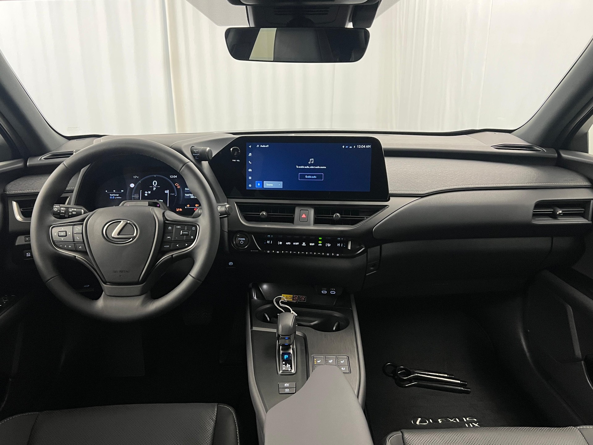 LEXUS UX 300h Excellence-image-8