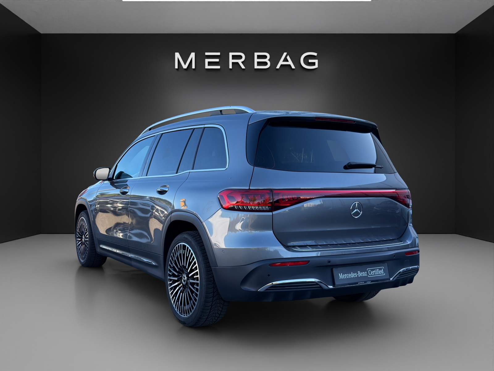 MERCEDES-BENZ EQB 350 4Matic-image-3