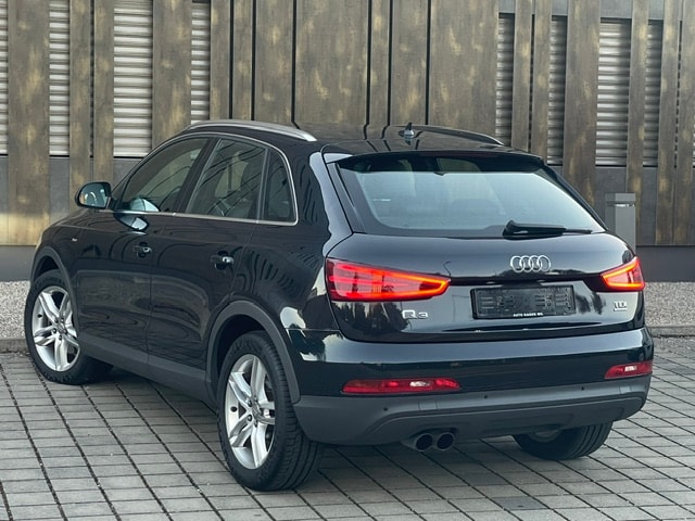 AUDI Q3 2.0 TDI quattro S-tronic-image-12
