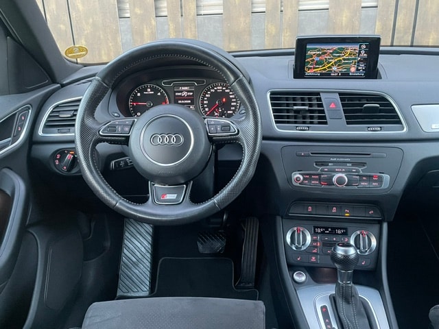 AUDI Q3 2.0 TDI quattro S-tronic-image-19