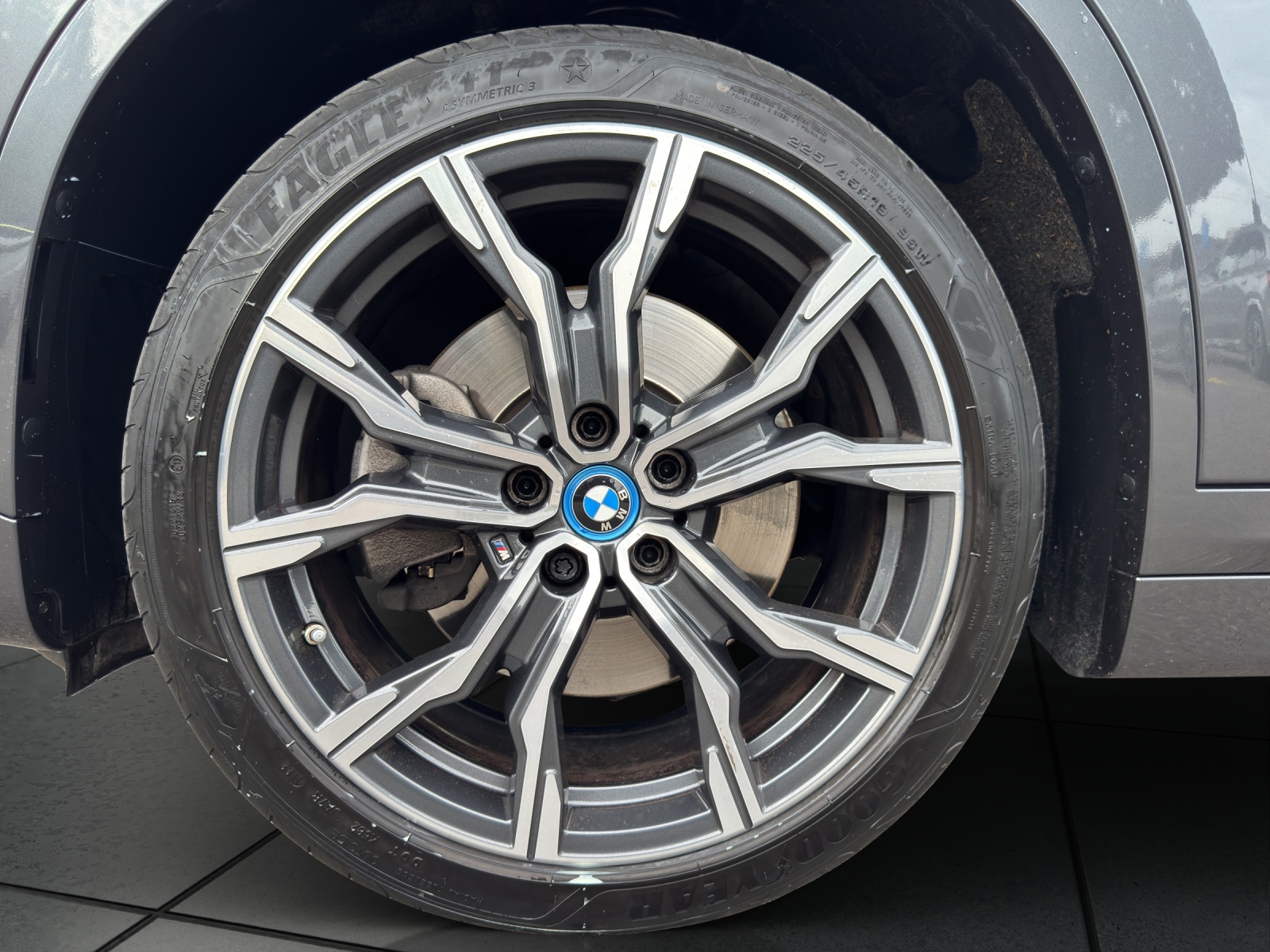 BMW 25e xDrive M SPORTPAKET-image-9