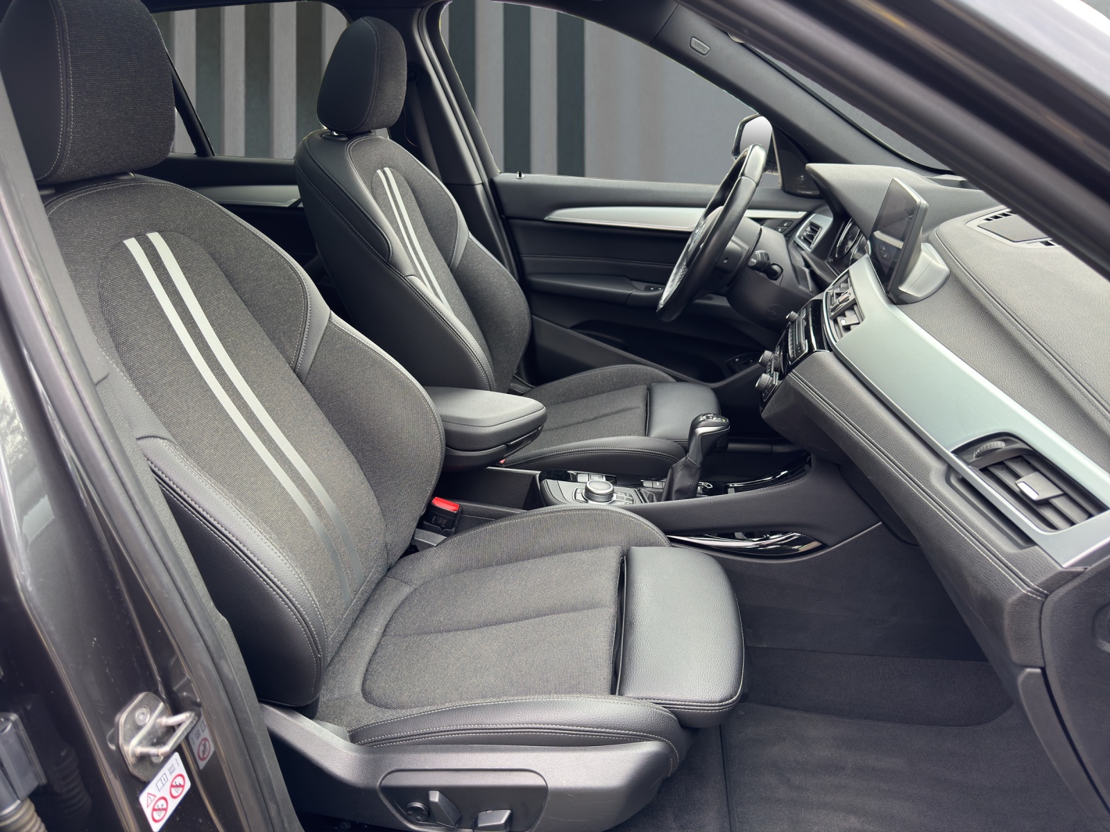 BMW 25e xDrive M SPORTPAKET-image-18