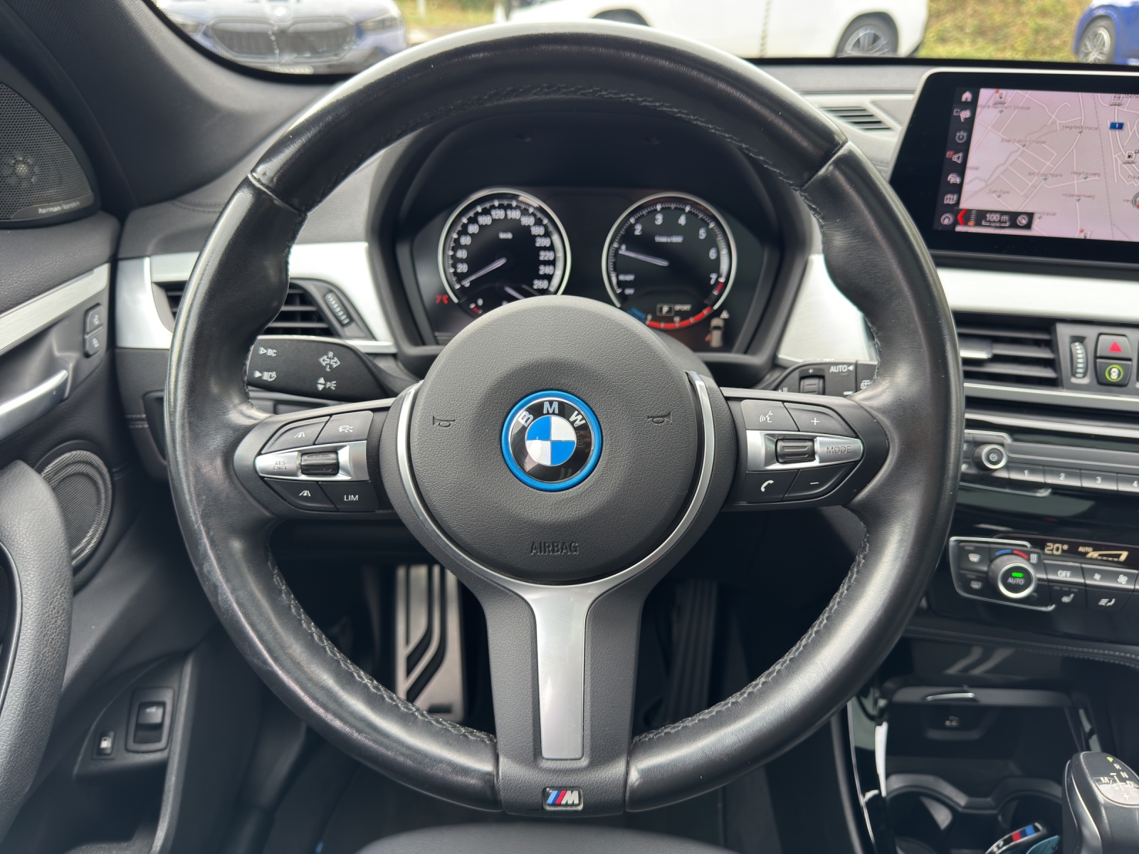 BMW 25e xDrive M SPORTPAKET-image-11