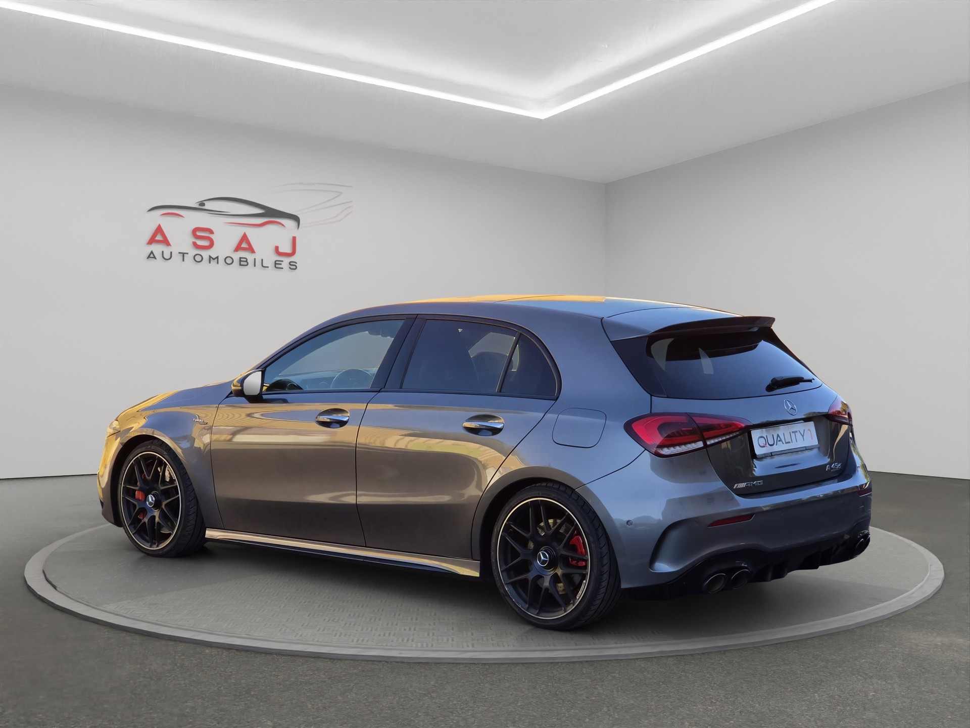 MERCEDES-BENZ A 45 S AMG 4Matic+ Speedshift-image-4