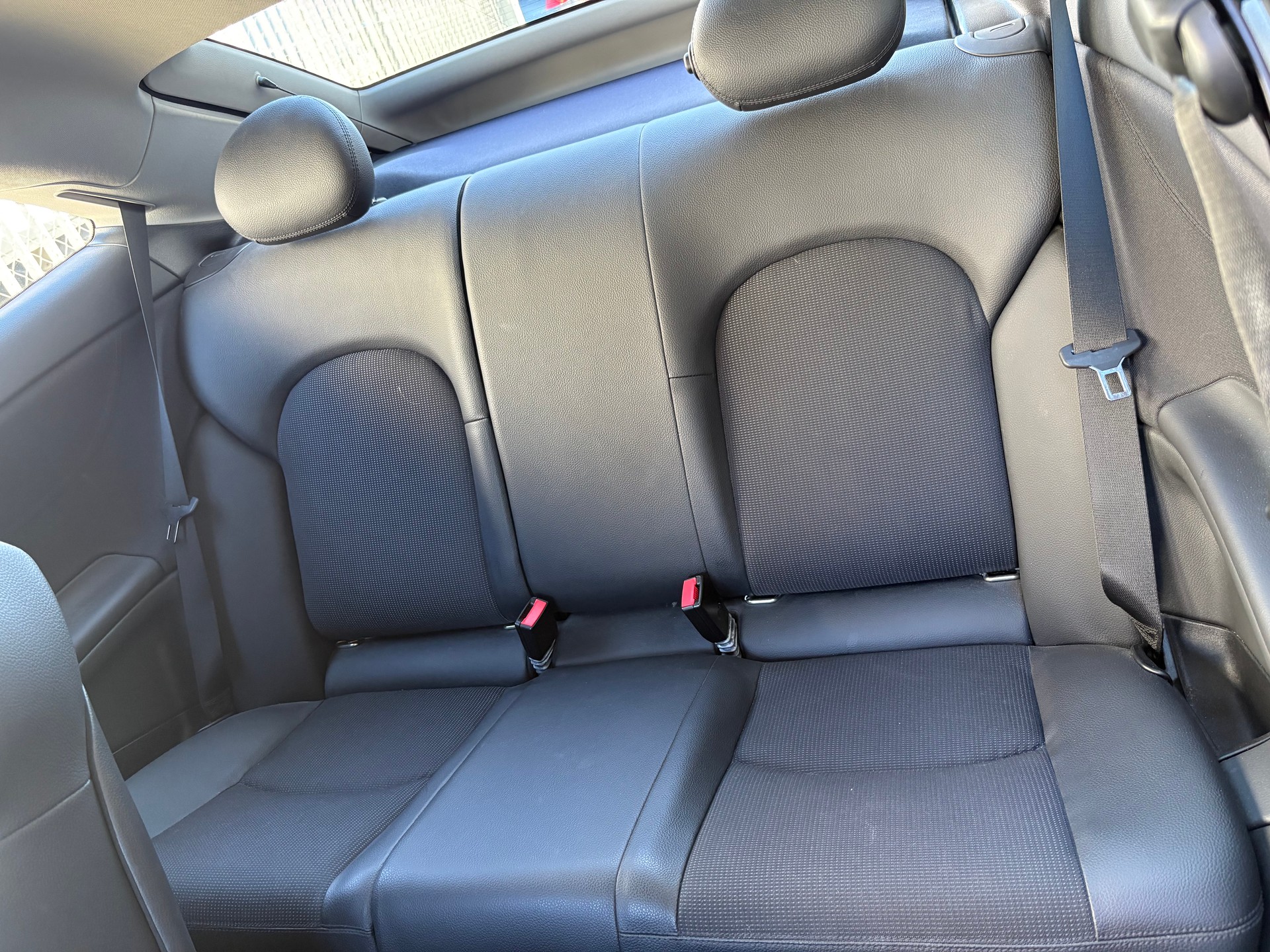 MERCEDES-BENZ CLC 180 Kompressor Sport Star Automatic-image-10
