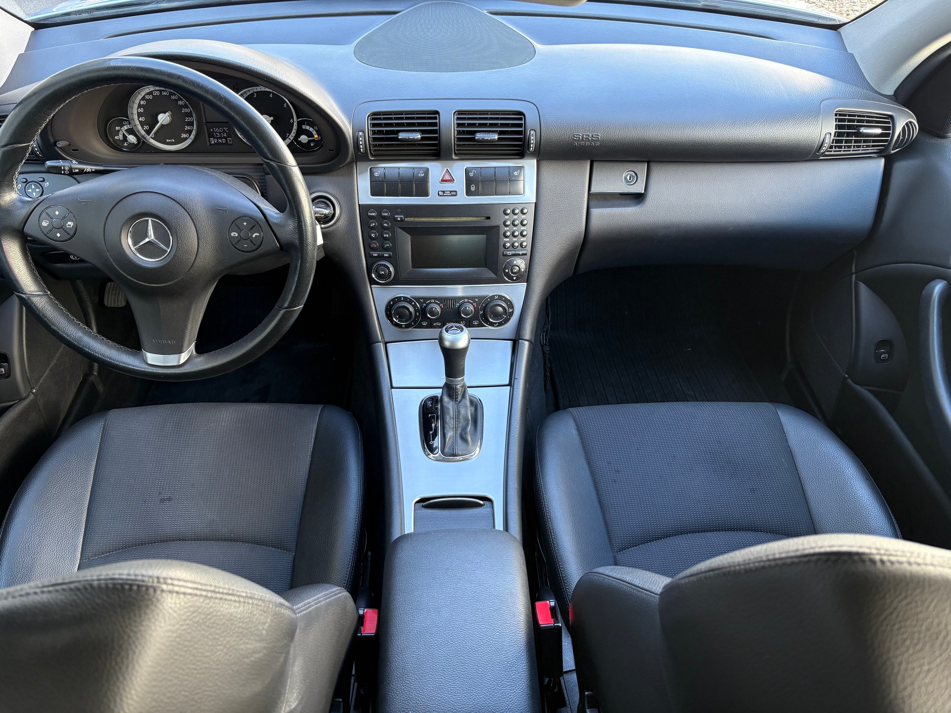 MERCEDES-BENZ CLC 180 Kompressor Sport Star Automatic-image-11