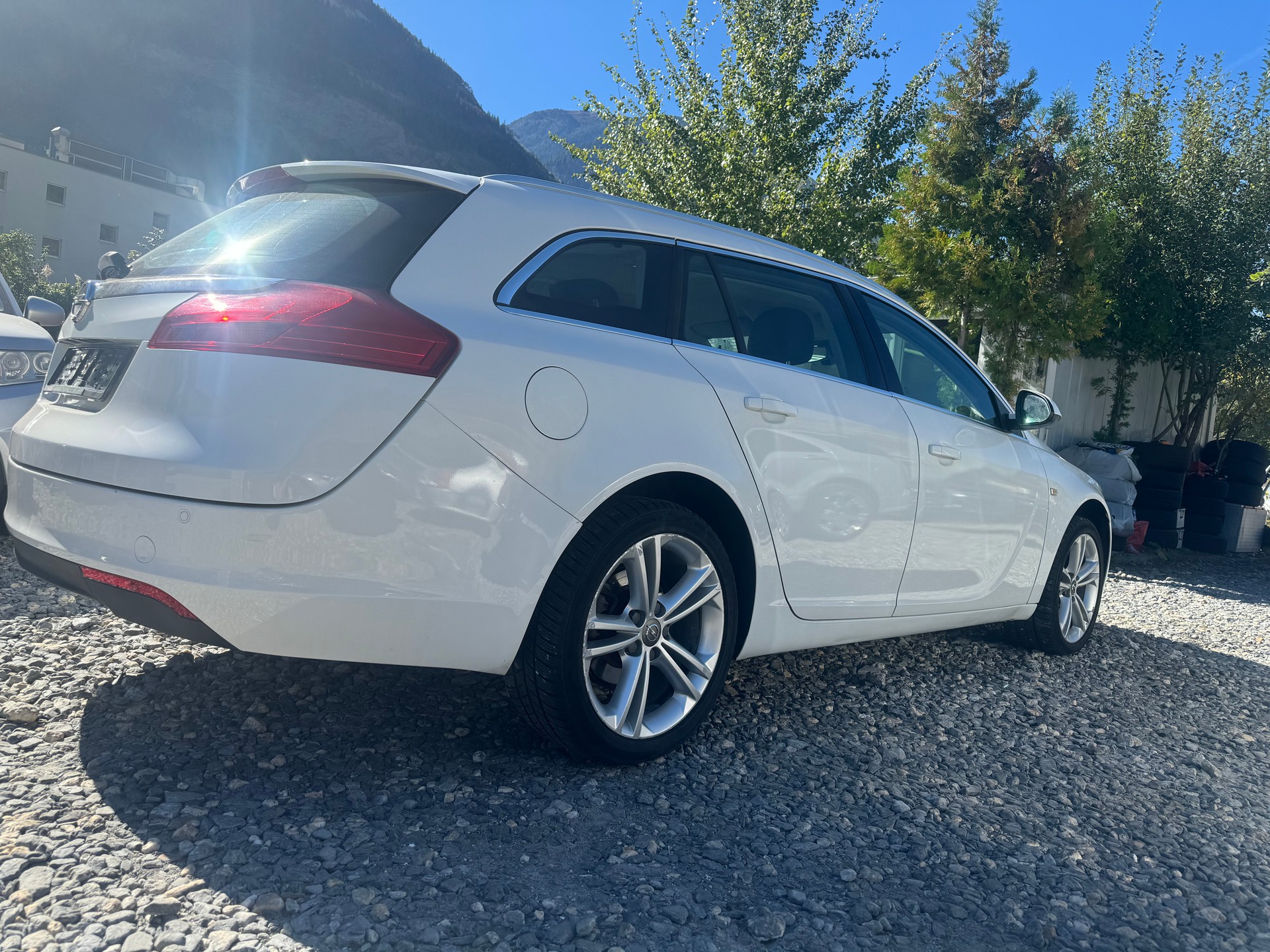 OPEL Insignia Sports Tourer 2.0 CDTI Active Edition-image-4