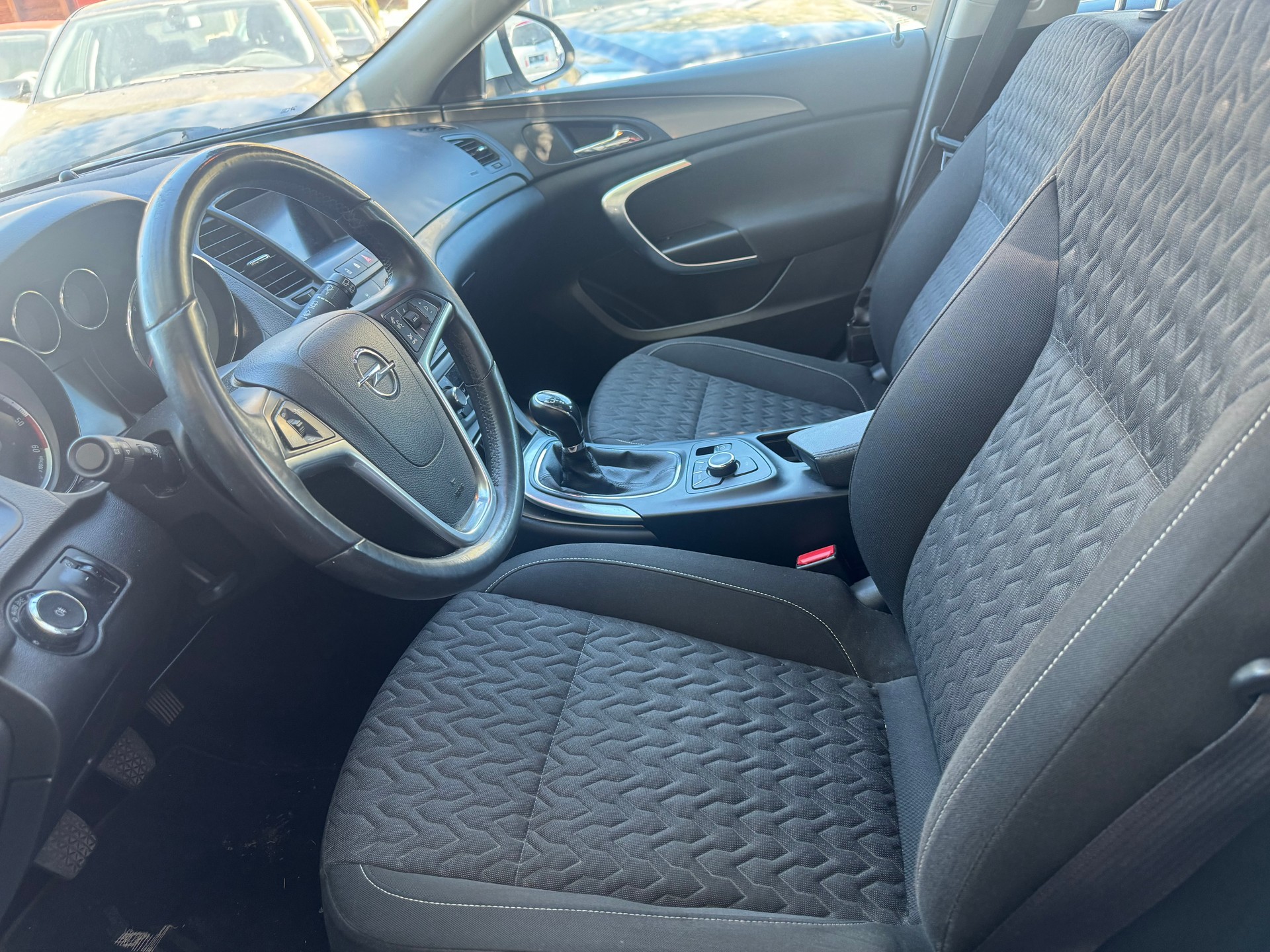 OPEL Insignia Sports Tourer 2.0 CDTI Active Edition-image-11