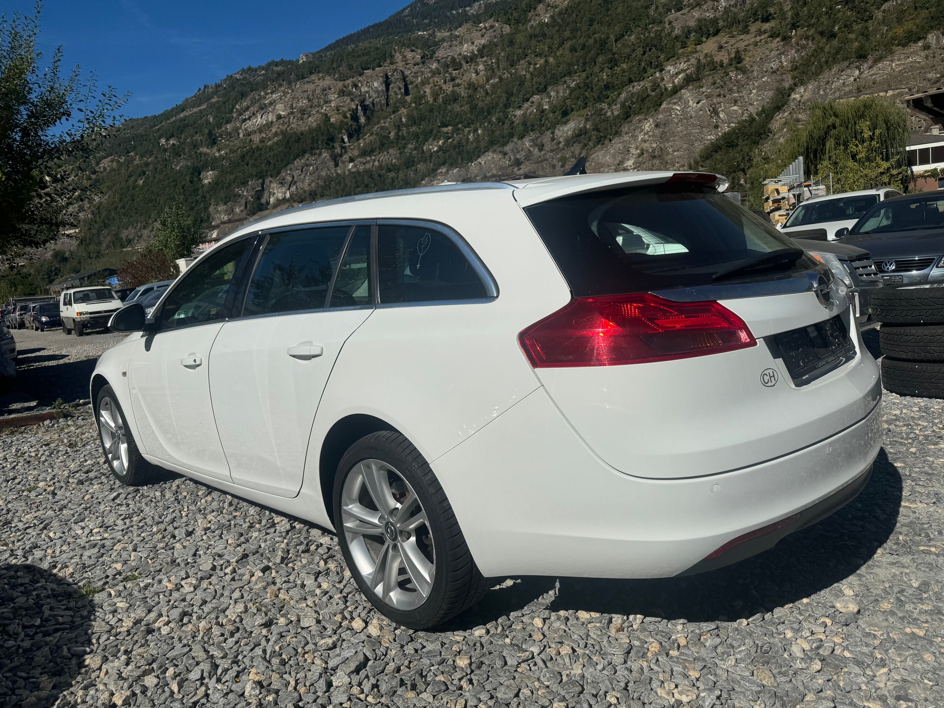 OPEL Insignia Sports Tourer 2.0 CDTI Active Edition-image-8